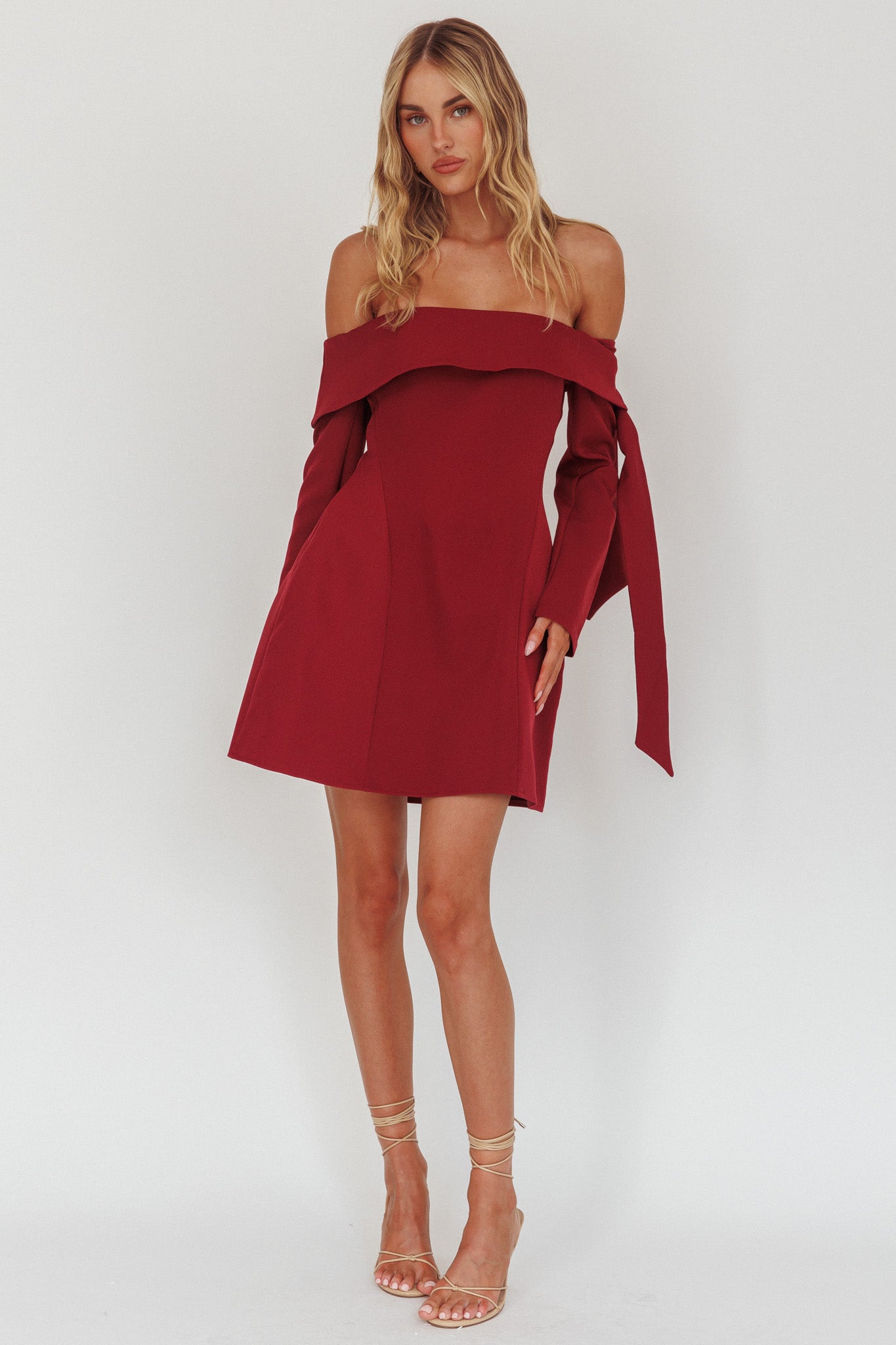 Long Sleeve Dresses | Fitted, Flowy & Formal Styles | Selfie Leslie