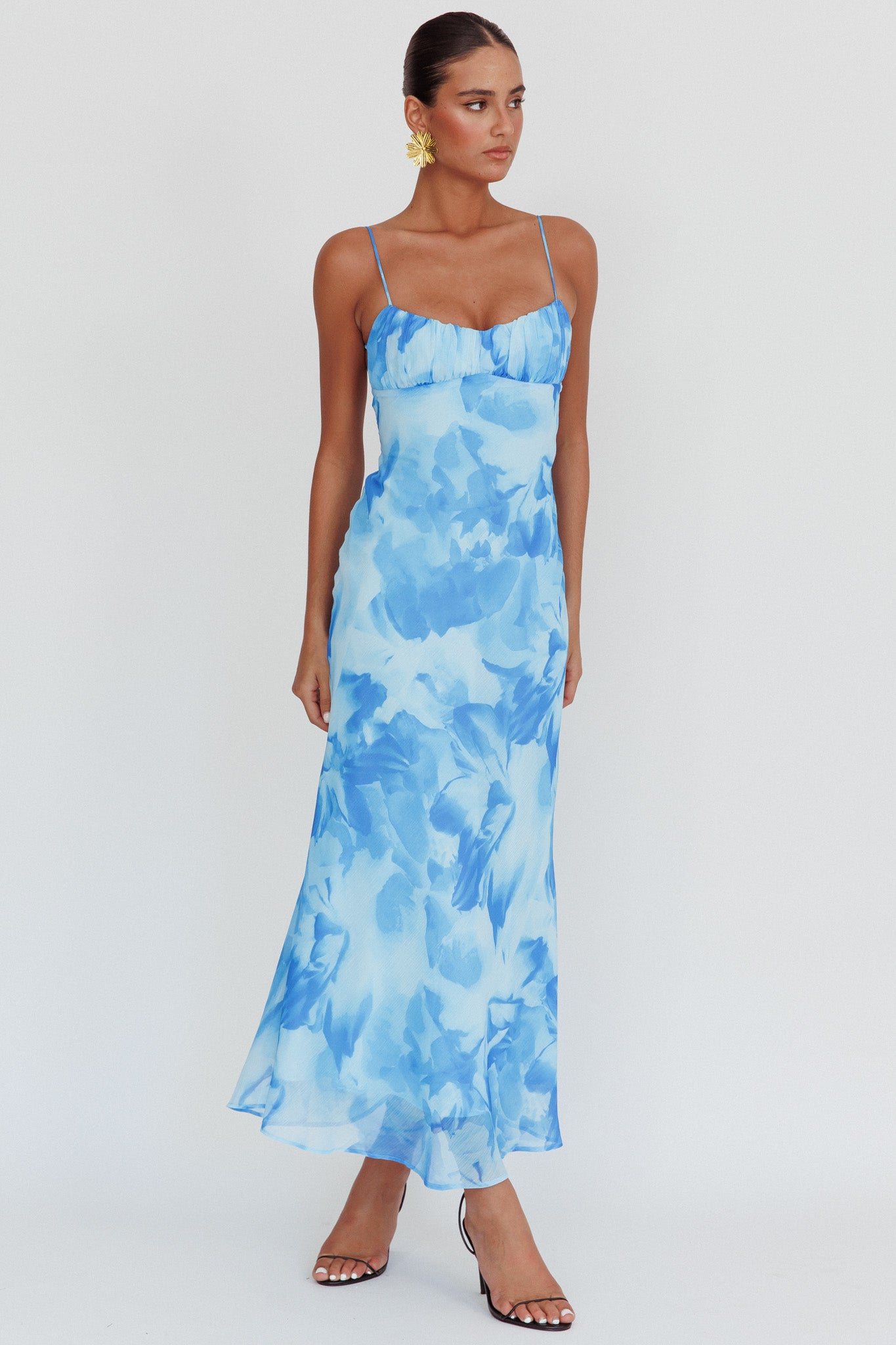 Nerida Low Back Twist Maxi Dress Blue - M Nerida Low Back Twist Maxi Dress Blue - M