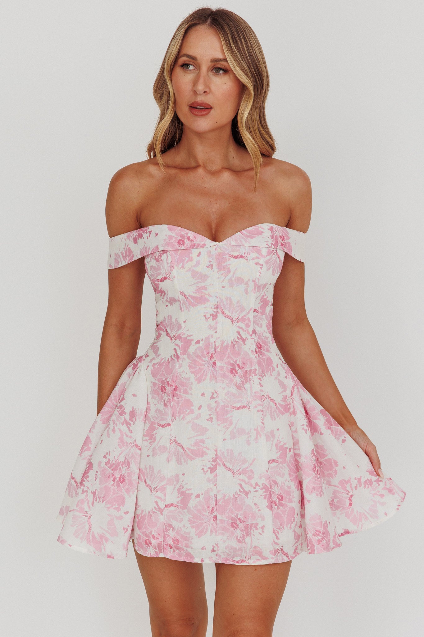 Courting Off-Shoulder Mini Dress Floral Pink - XL Courting Off-Shoulder Mini Dress Floral Pink - XL