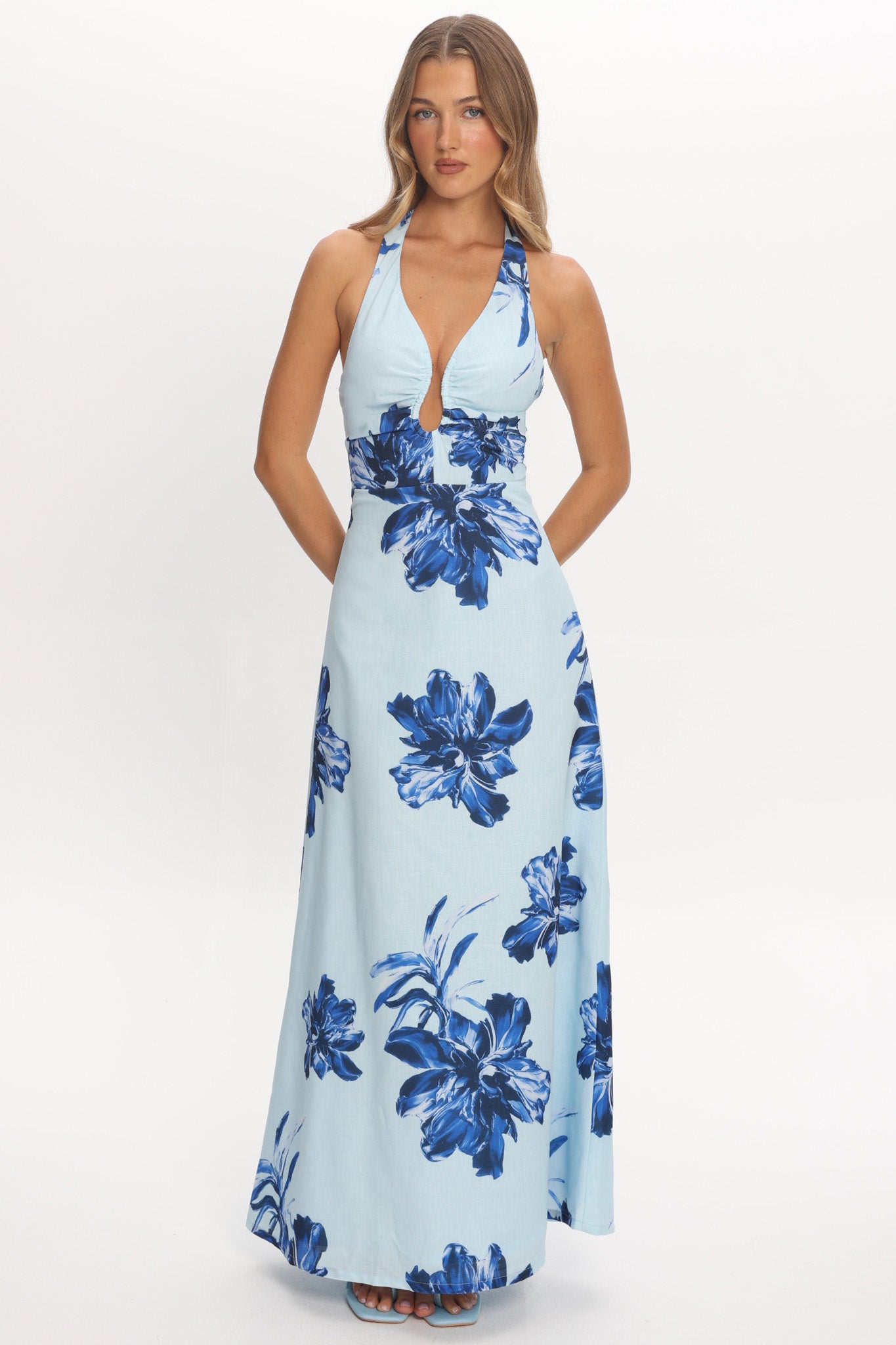 blue floral halter neck maxi dress Lioren Plunging Halterneck Maxi Dress Floral Blue XS