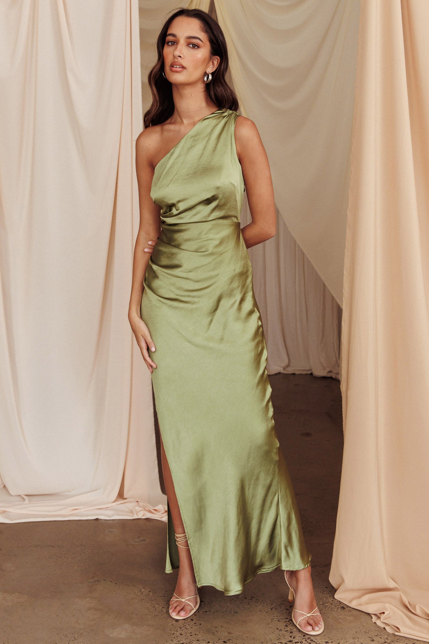 Kamillia One-Shoulder Split Maxi Dress Olive - XXL Kamillia One-Shoulder Split Maxi Dress Olive - XXL