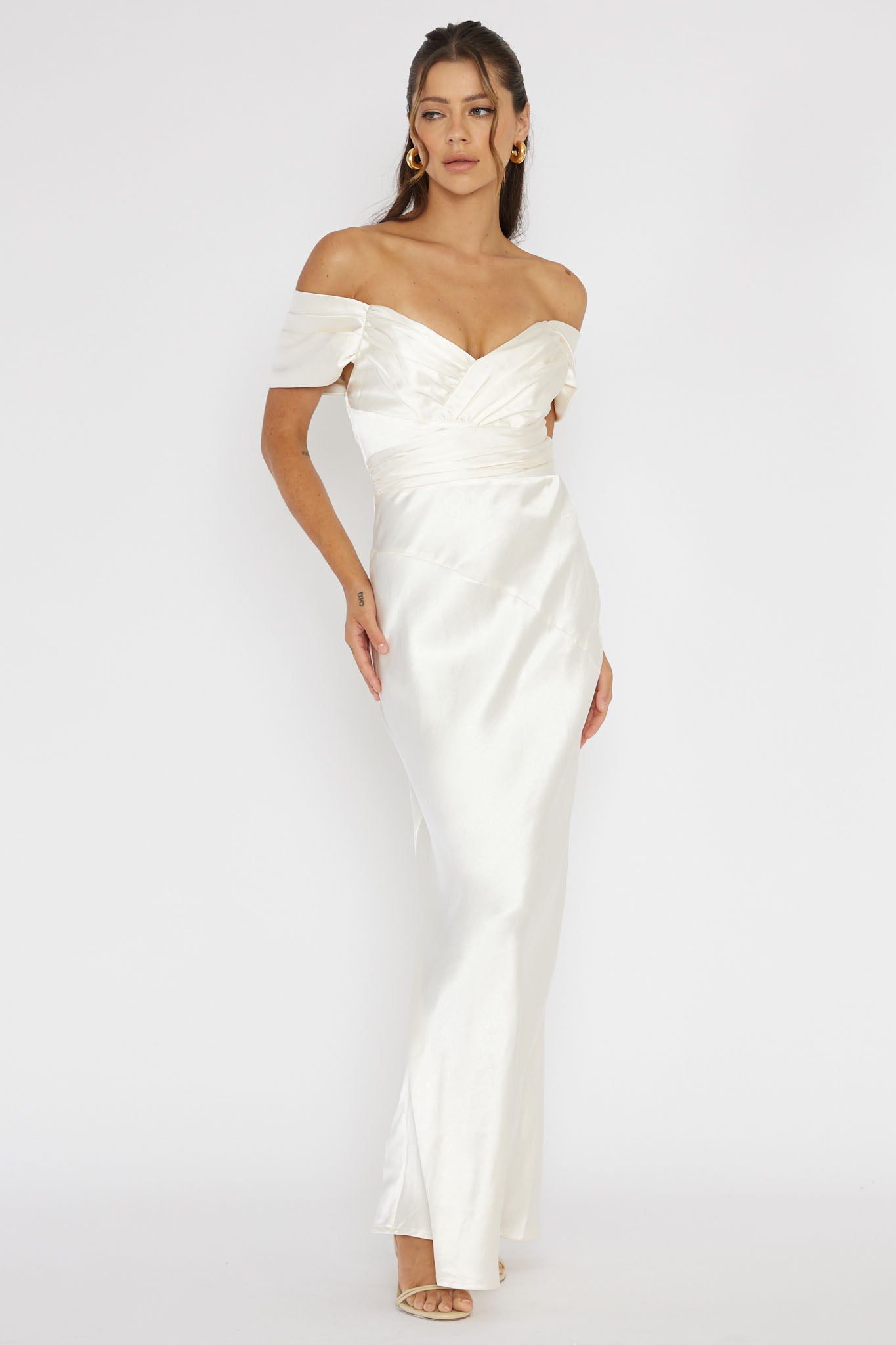Katrina Off Shoulder Maxi Dress Butter Selfie Leslie Katrina Off Shoulder Maxi Dress Butter Selfie Leslie