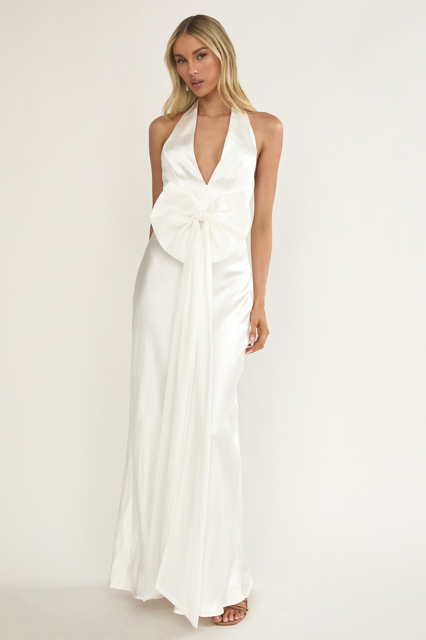 Ophelina Oversized Bow Halter Dress White Ophelina Oversized Bow Halter Dress White