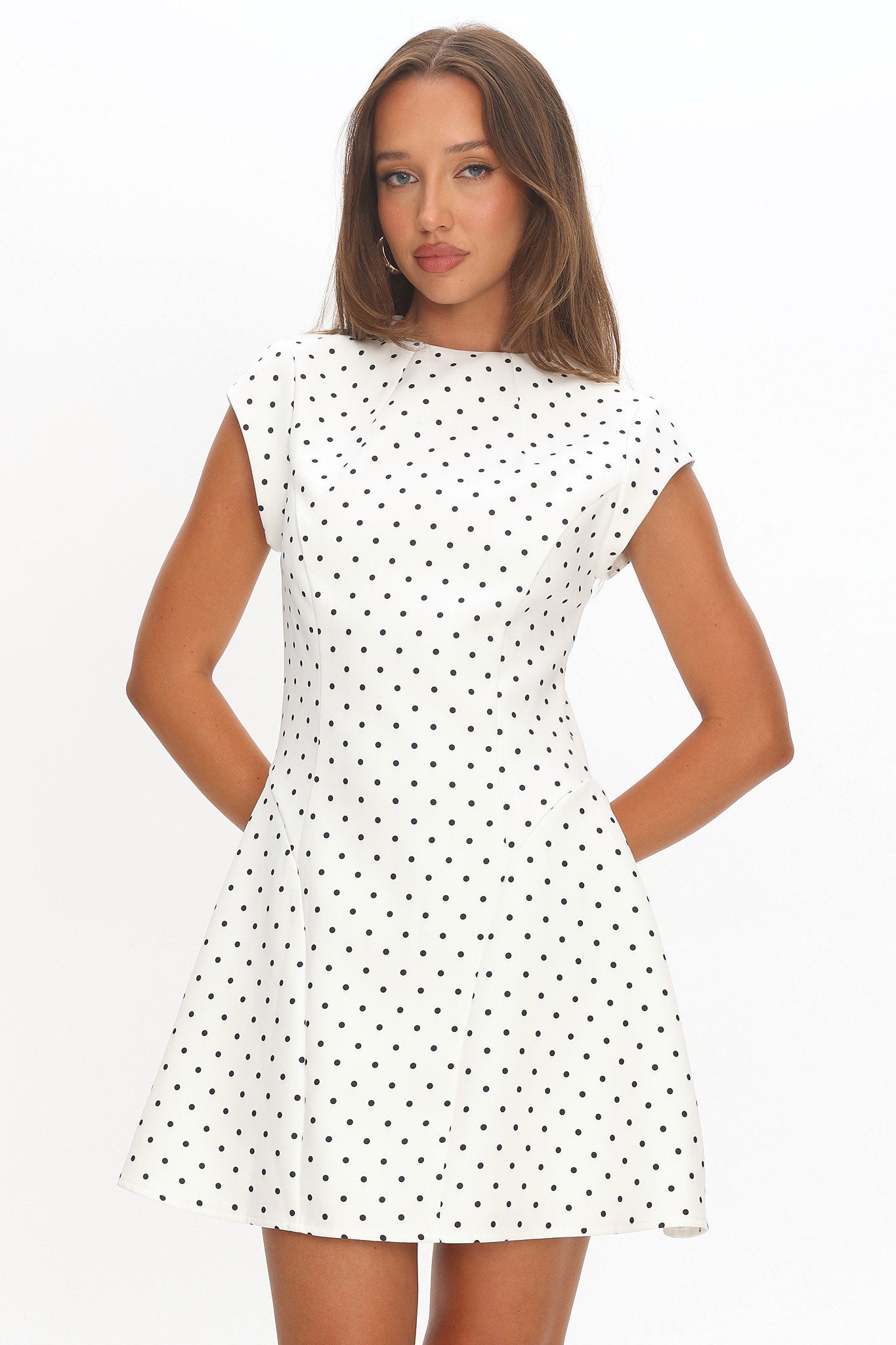 Aristos Cap Sleeve Mini Dress Polka Dot White - L Aristos Cap Sleeve Mini Dress Polka Dot White - L