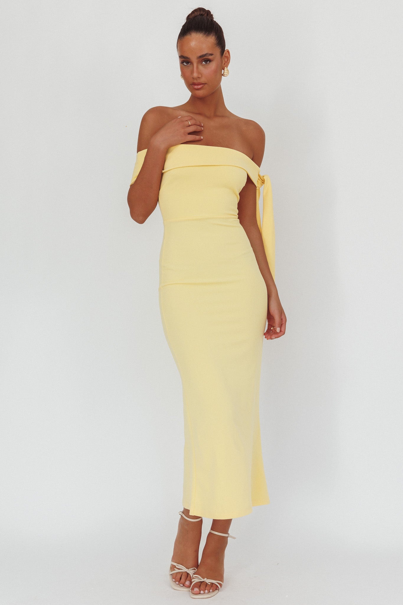Aurora Sky Off-Shoulder Tie Maxi Dress Lemon XL