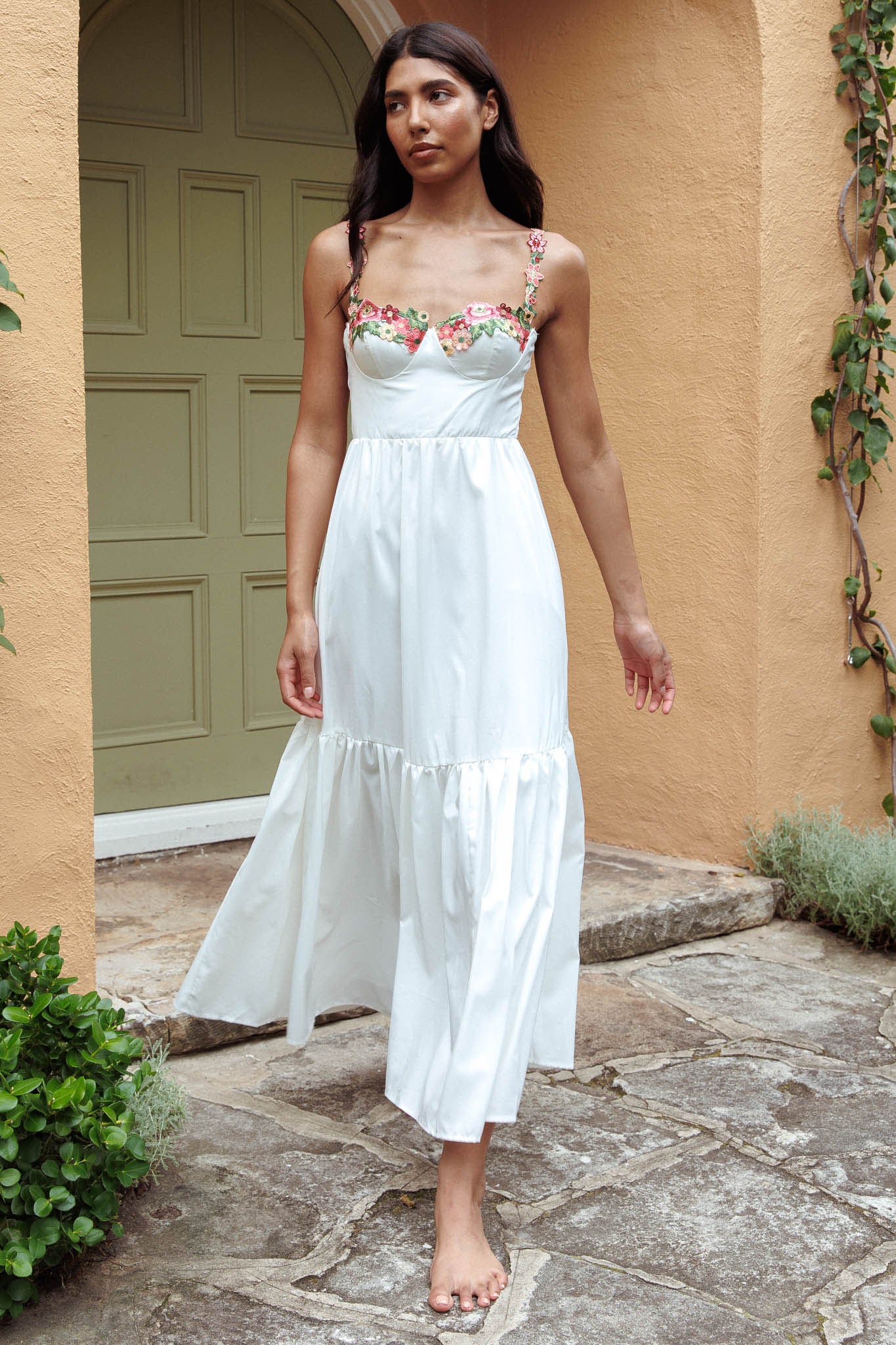 Rose Garden Floral Applique A-Line Midi Dress White Rose Garden Floral Applique A-Line Midi Dress White