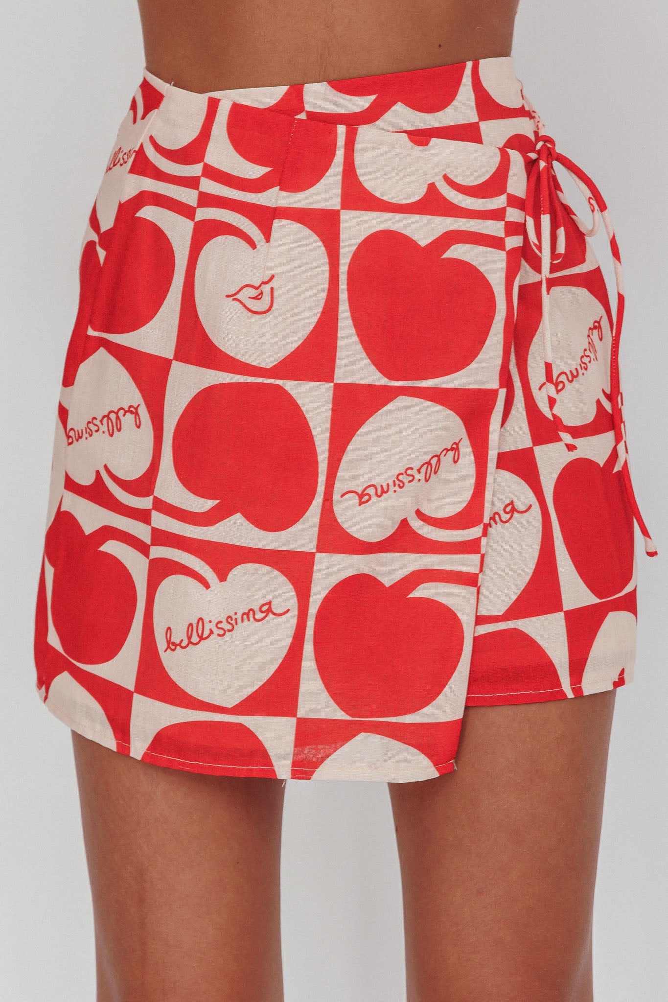 スカート hyeon pepper mini wrap skirt S Ithaca Cherry Print Mini Wrap Skirt Red Beige– Selfie Leslie