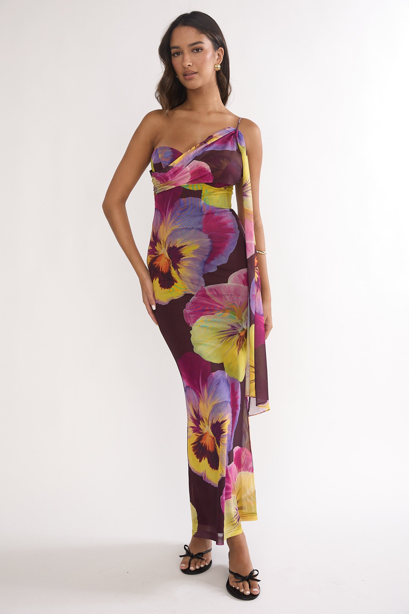 Tallis One-Shoulder Asymmetric Neckline Dress Brown - M Tallis One-Shoulder Asymmetric Neckline Dress Brown - M