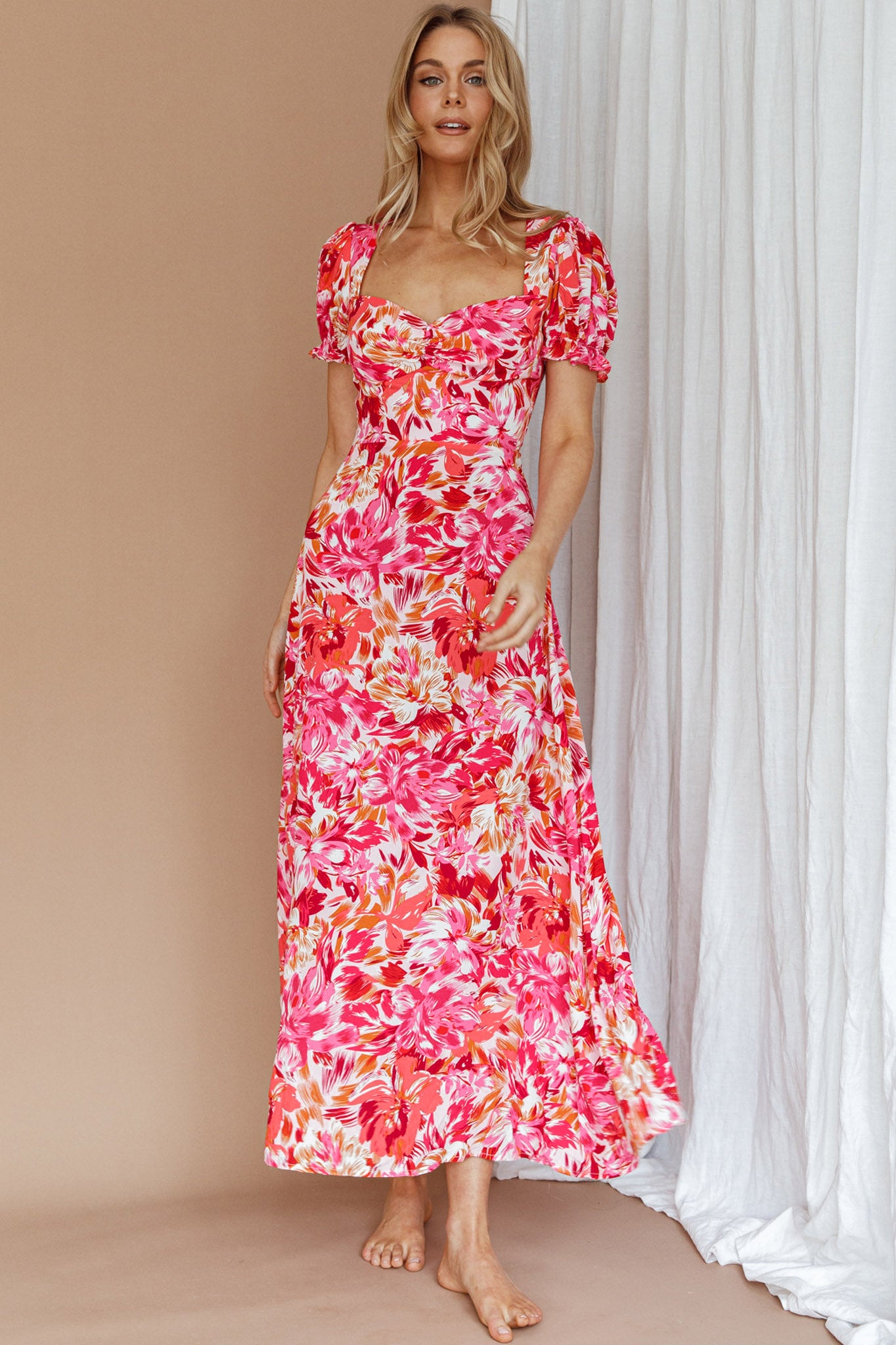 Montebello Puff Sleeve Maxi Dress Floral Pink/Orange Selfie Leslie Montebello Puff Sleeve Maxi Dress Floral Pink/Orange Selfie Leslie