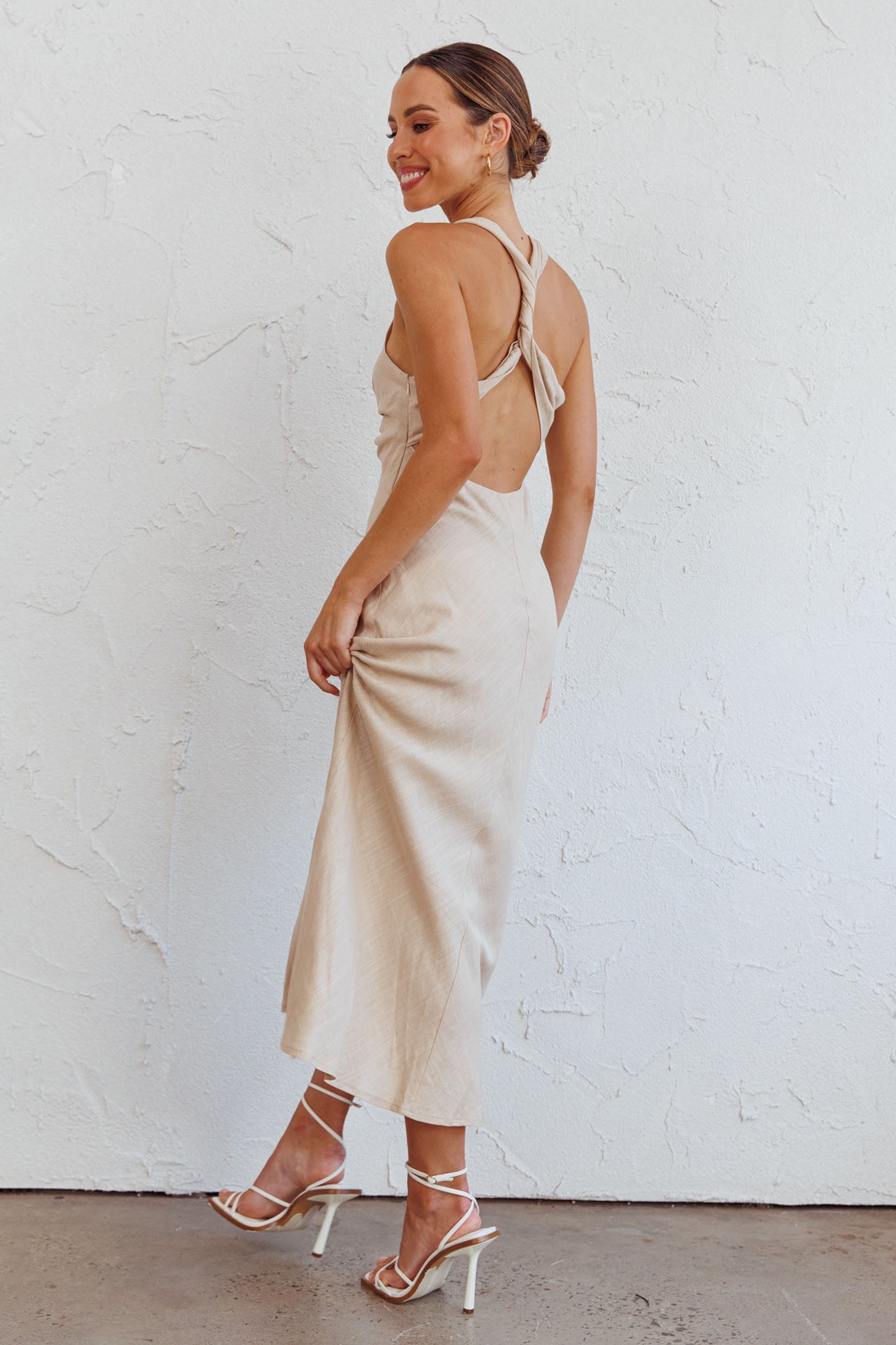 Coastal Charm Twist Back Maxi Dress Oat - L Coastal Charm Twist Back Maxi Dress Oat - L