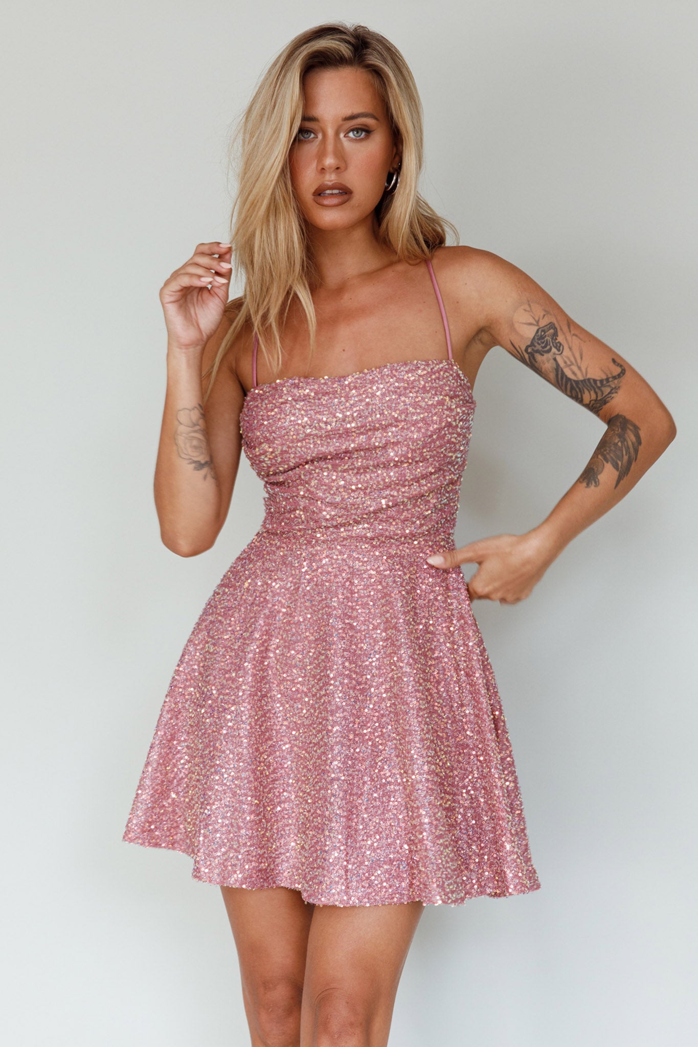 Into The Night Tied Back Sequin Dress Mauve– Selfie Leslie