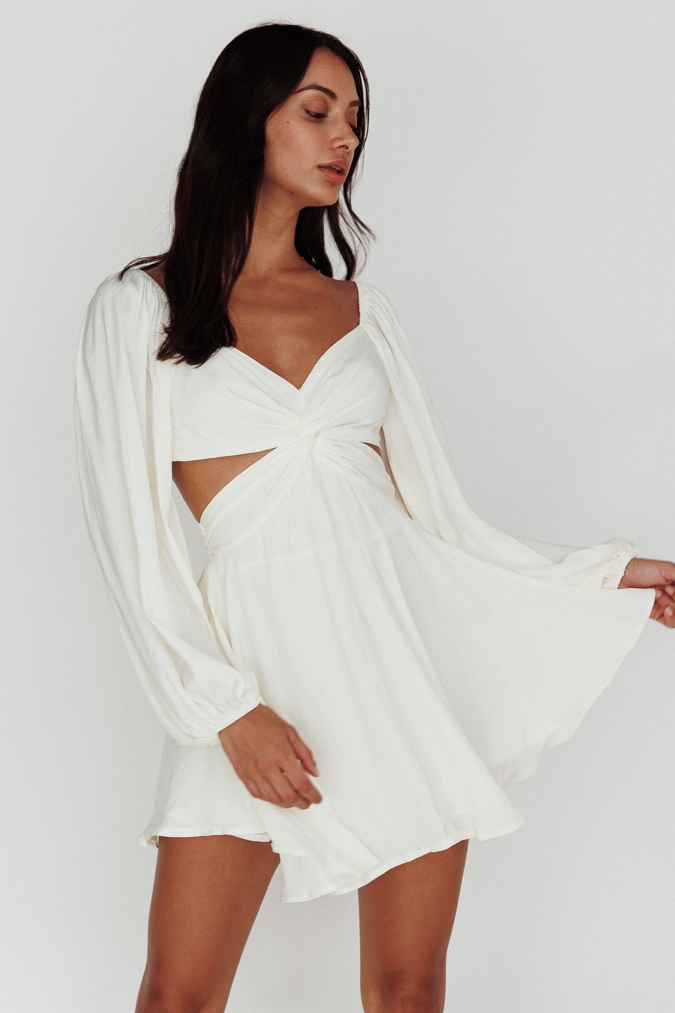 Miraya Balloon Sleeve Twist Mini Dress White | Selfie Leslie