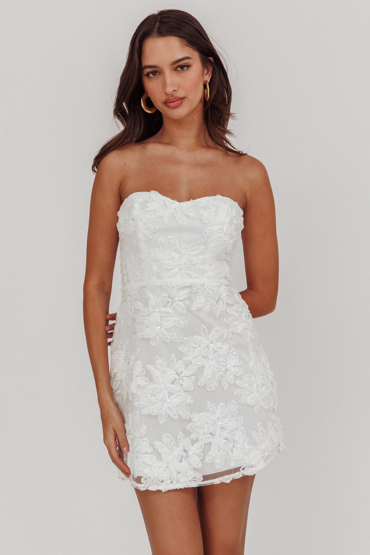 white flower mini dress In Paris Embellished Xmas24 Colors:Citrine A square neckline frames How to Iron a