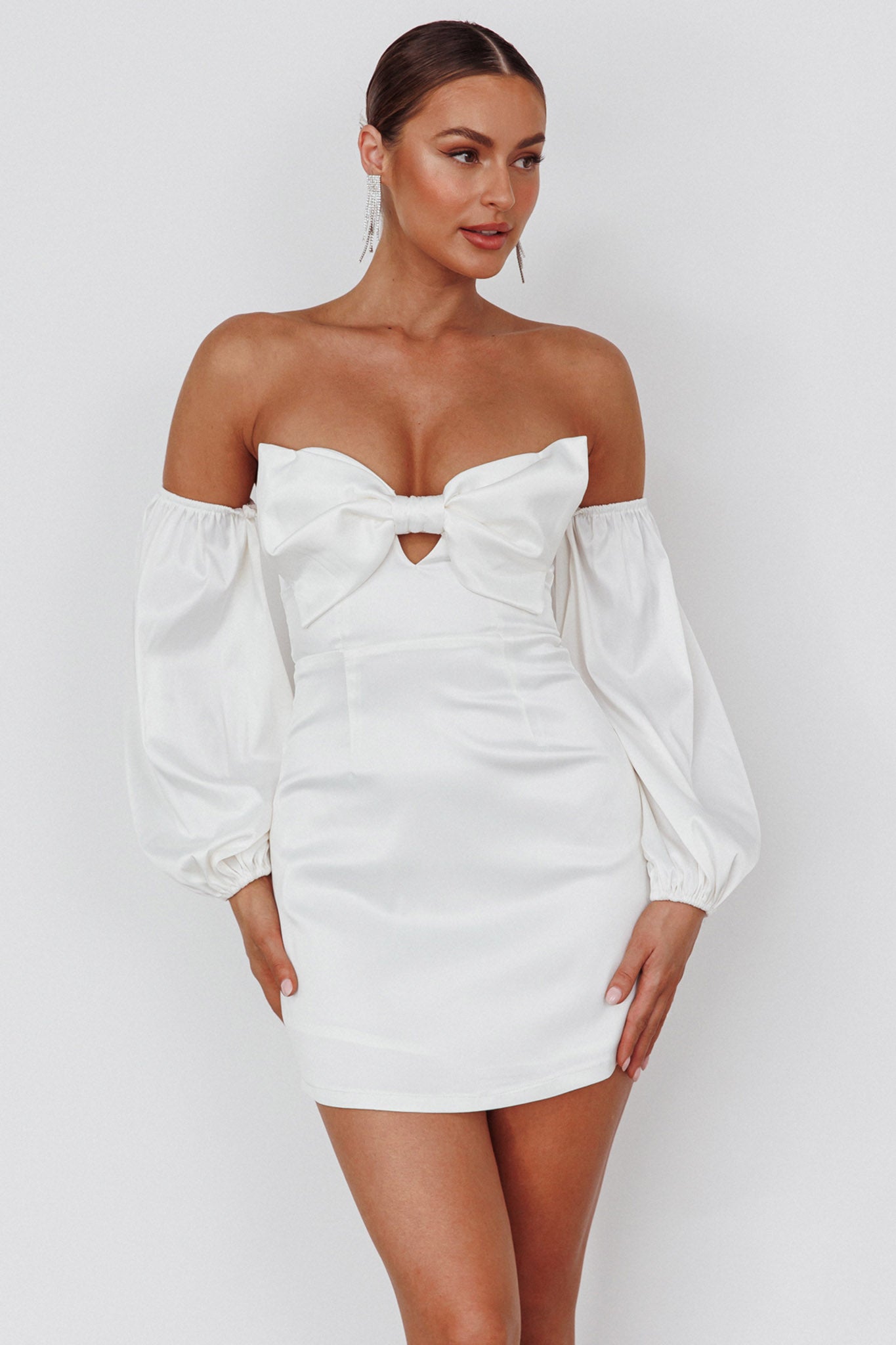 Libbi Off Shoulder Belted Mini Dress - White