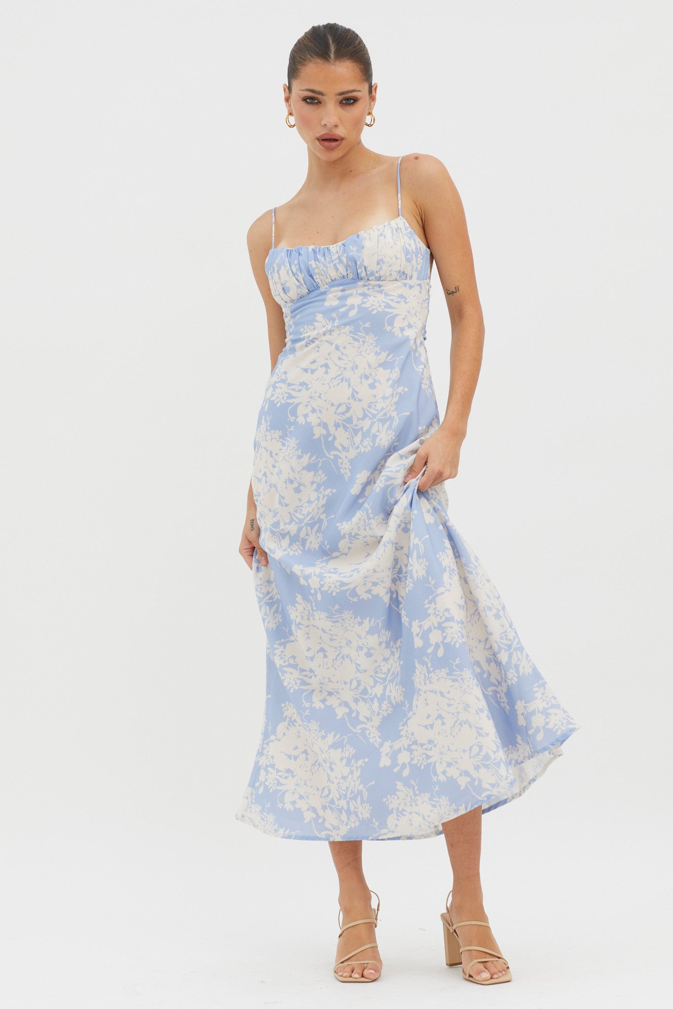 Nerida Twist Back Midi Dress Floral Blue by Selfie Leslie