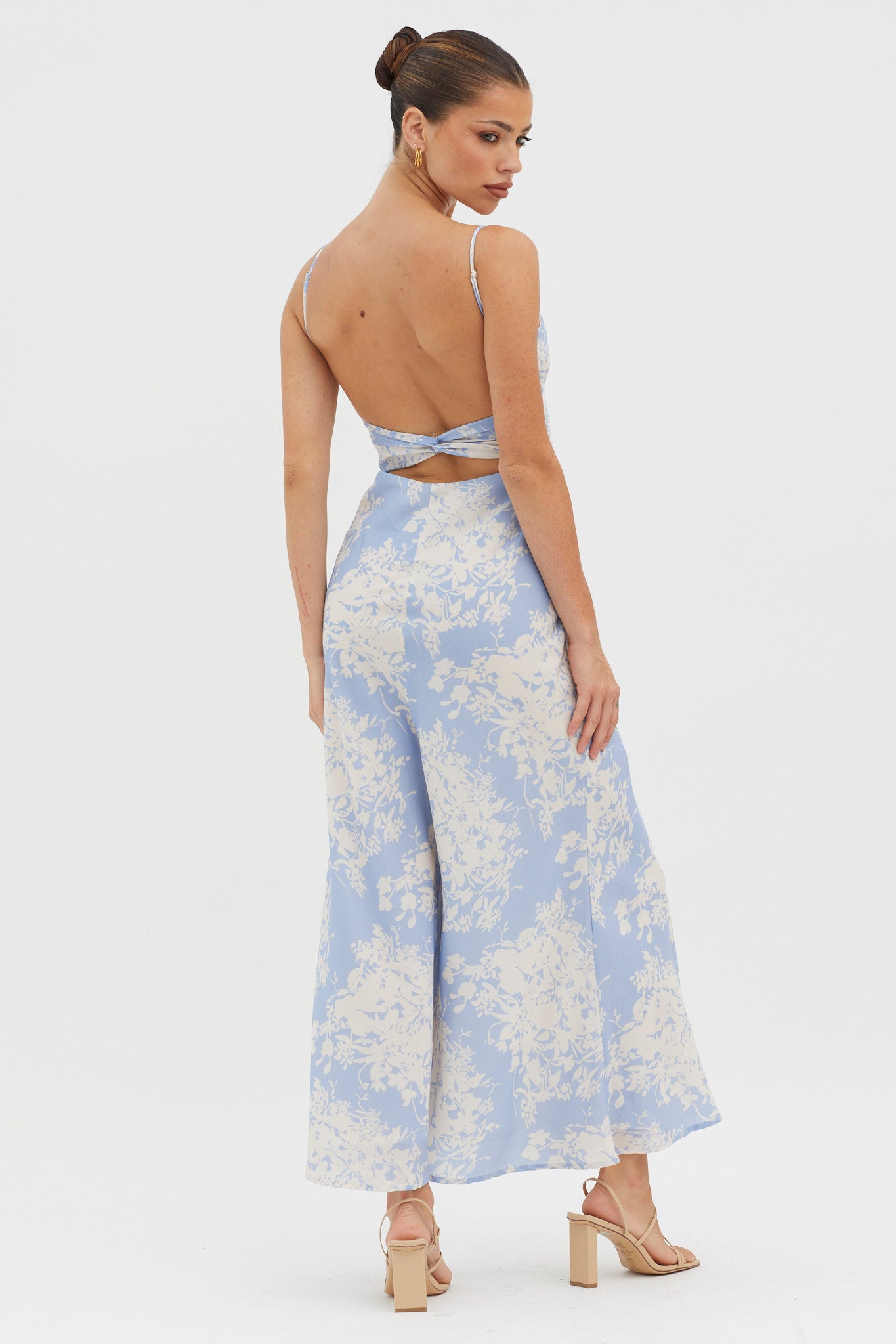 Nerida Twist Back Midi Dress Floral Blue by Selfie Leslie