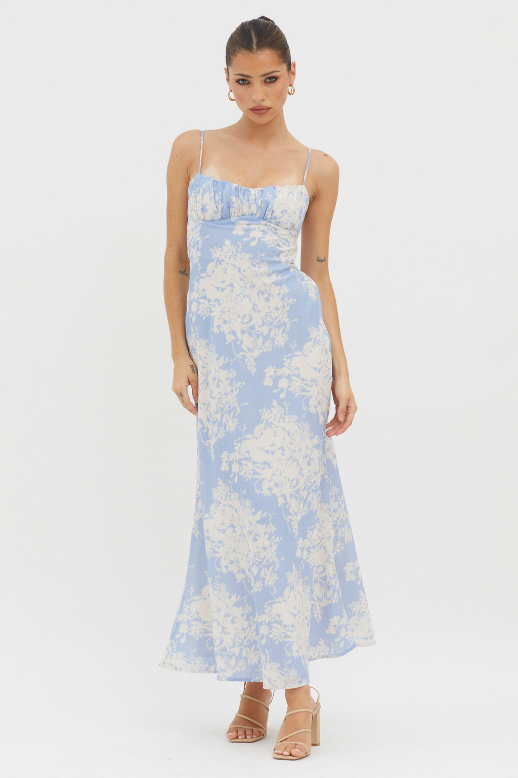 Nerida Twist Back Midi Dress Floral Blue by Selfie Leslie