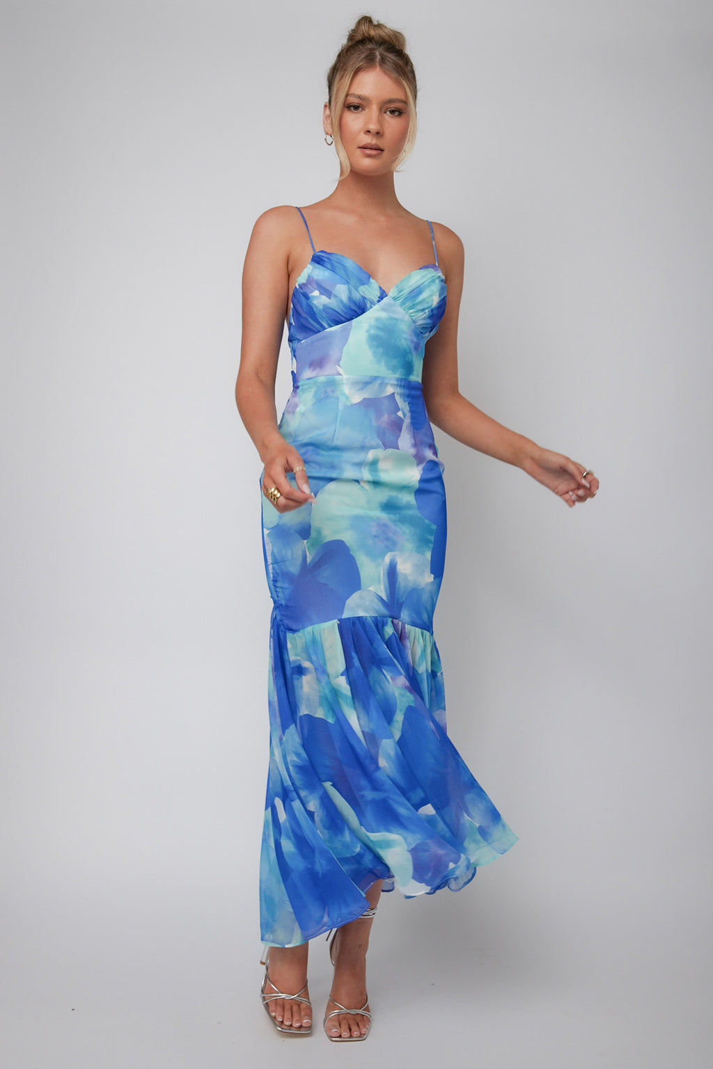 Sunni Low Back Midi Dress Floral Blue by Selfie Leslie