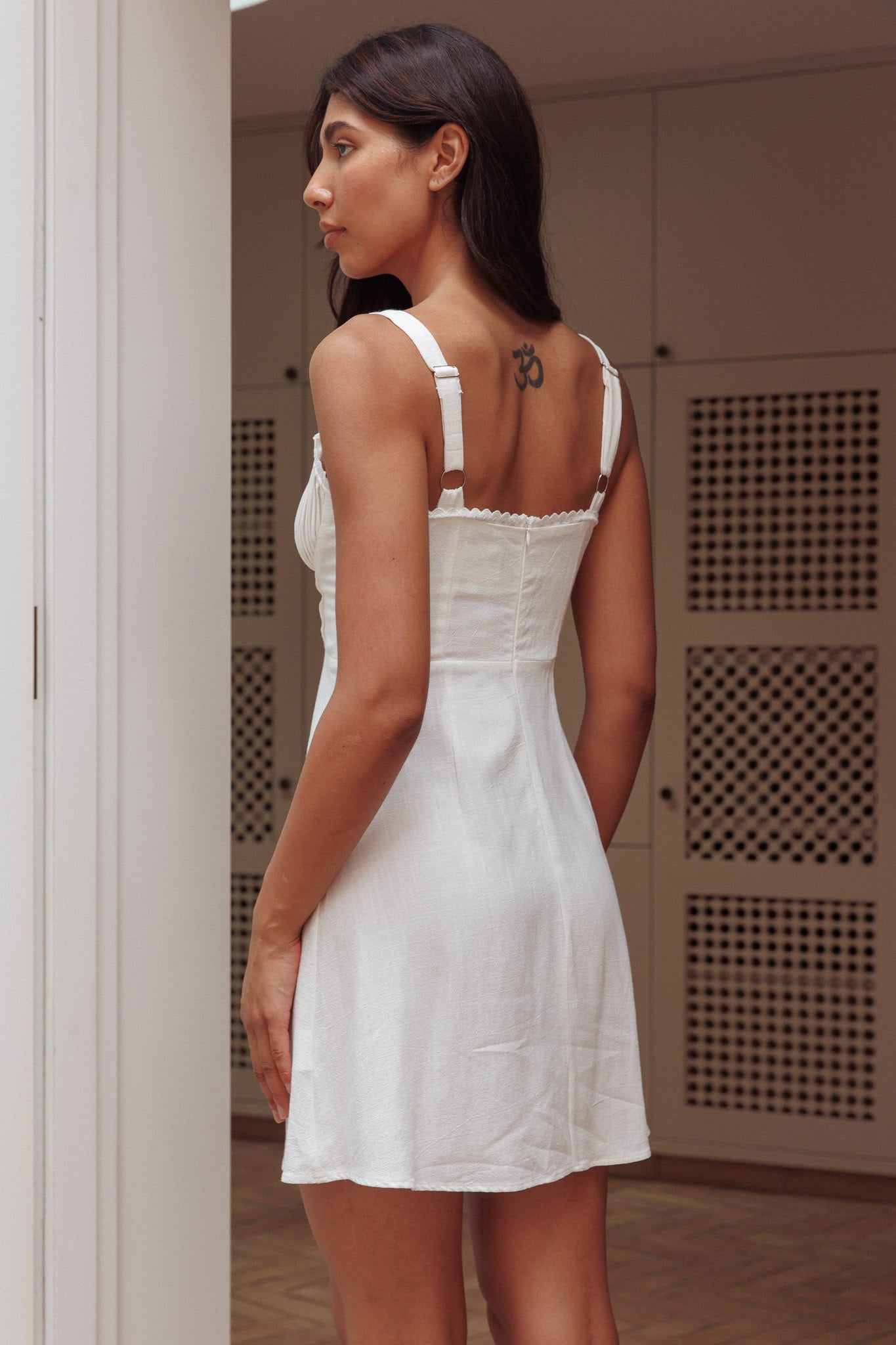Day Dreamer Pintuck Pleat Mini Dress White– Selfie Leslie