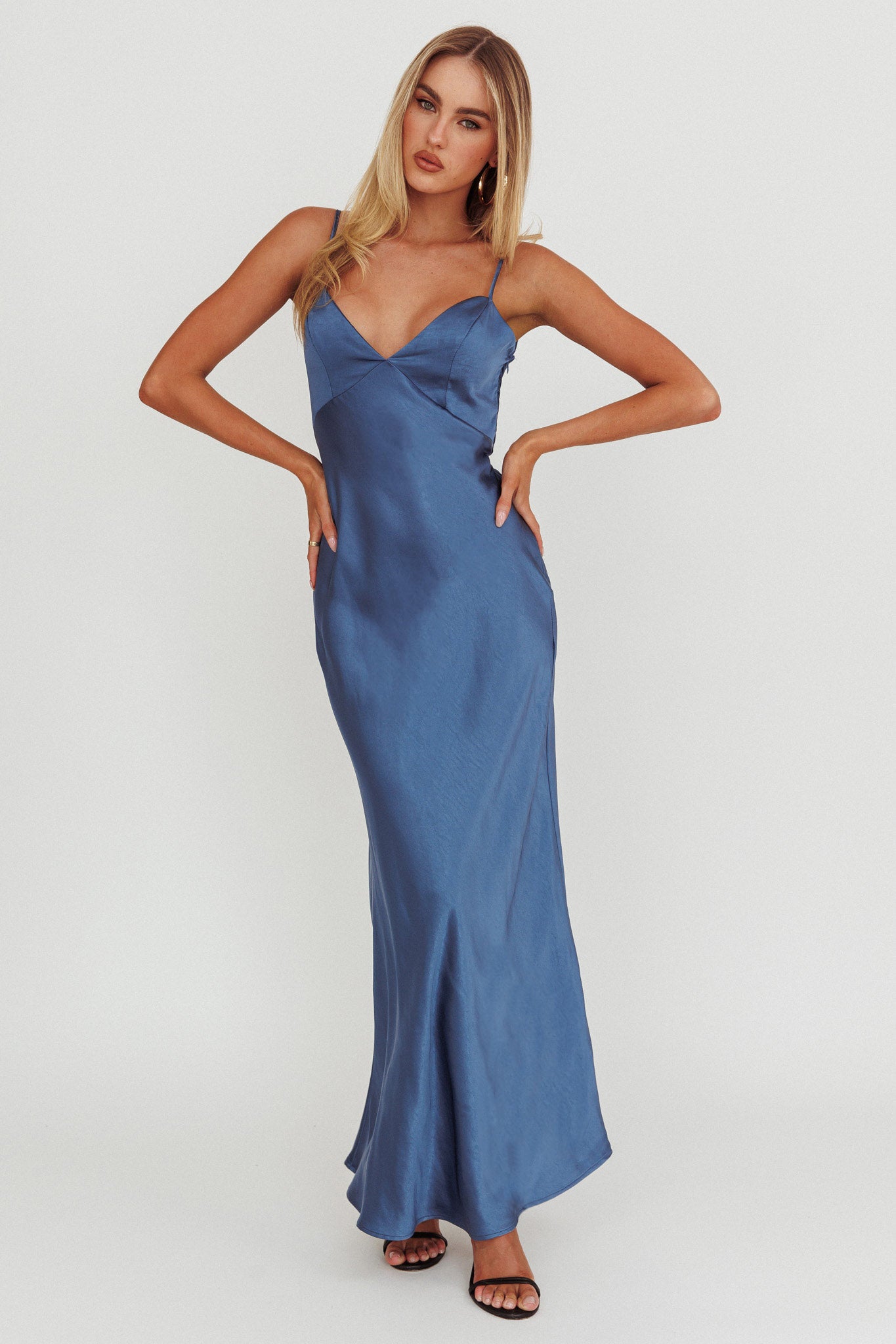 blue satin dress long Royal Spaghetti Straps Mermaid Evening Prom Dresses, C MarryLover May be worn with an adhesive bra Long satin dress with chiffon