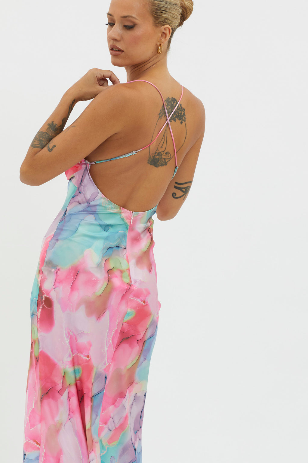 Libby Scoop Back Maxi Dress Abstract Pink by Selfie Leslie