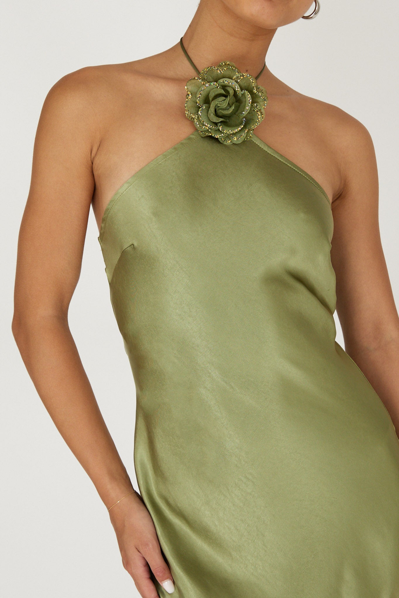 High Roller Flower Decoration Halter Dress Olive | Selfie Leslie High Roller Flower Decoration Halter Dress Olive | Selfie Leslie