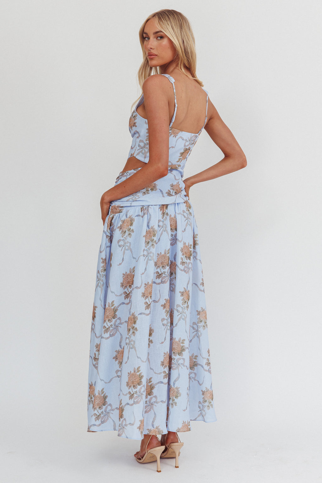 First Dates Waist Cut-Out Maxi Dress Floral Blue by Selfie Leslie