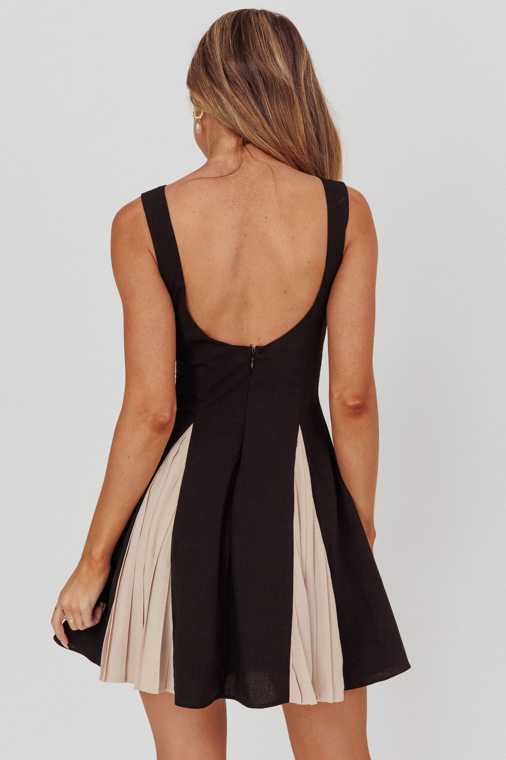 Averi Contrasting Godet Hem Mini Dress Black by Selfie Leslie