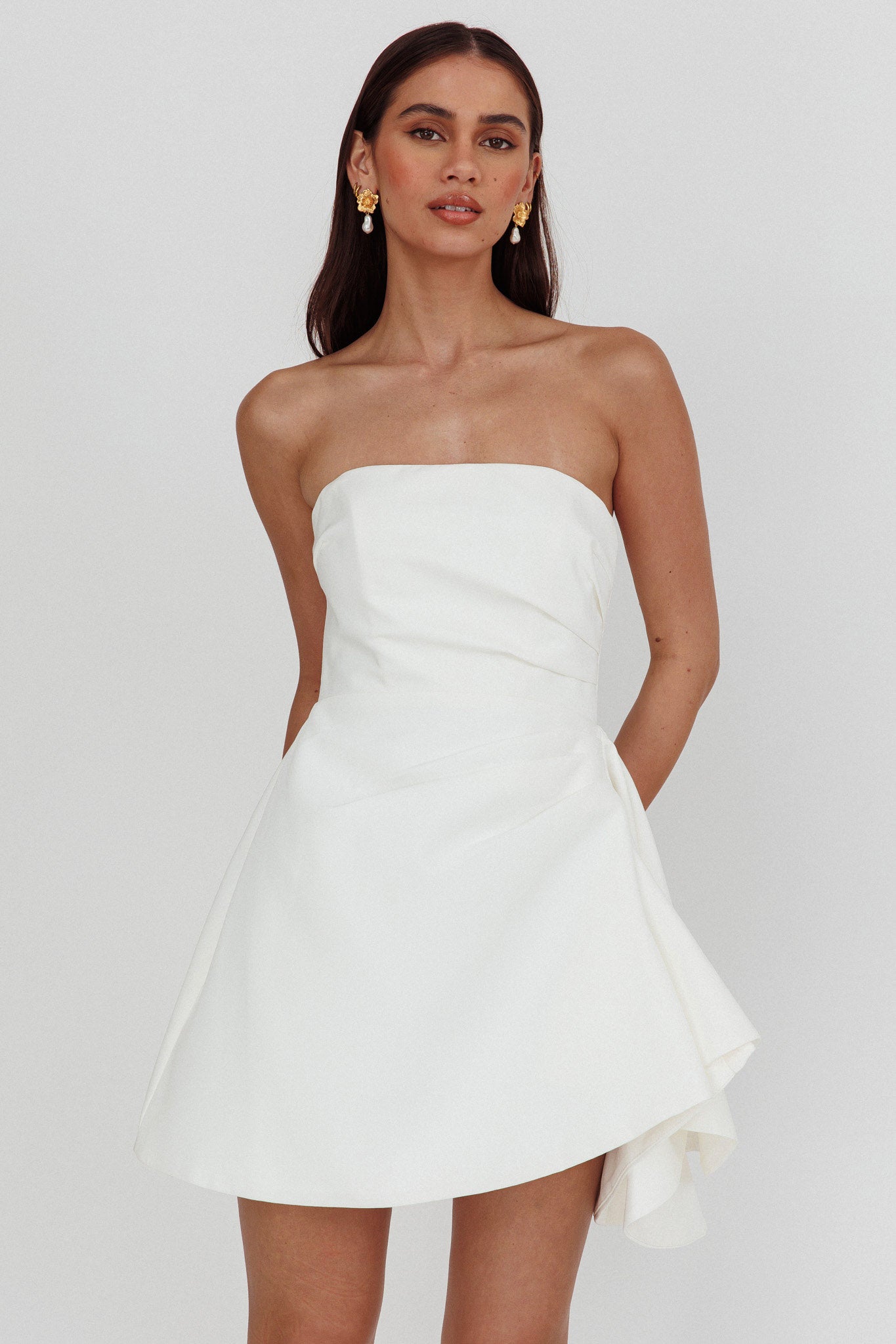 Minnesota Strapless Mini Dress White by Selfie Leslie