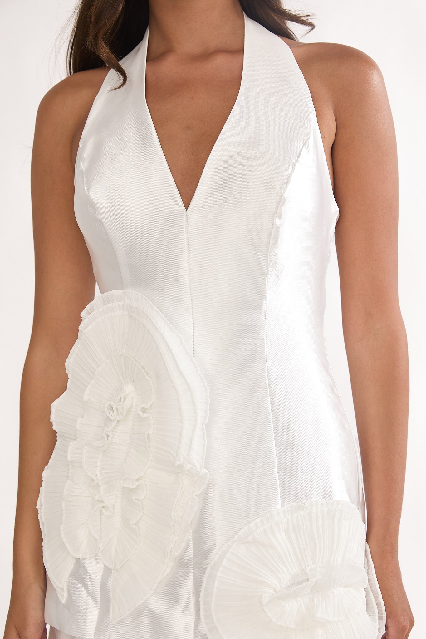 Elyria 3D Ruffle Halter Maxi Dress White Selfie Leslie