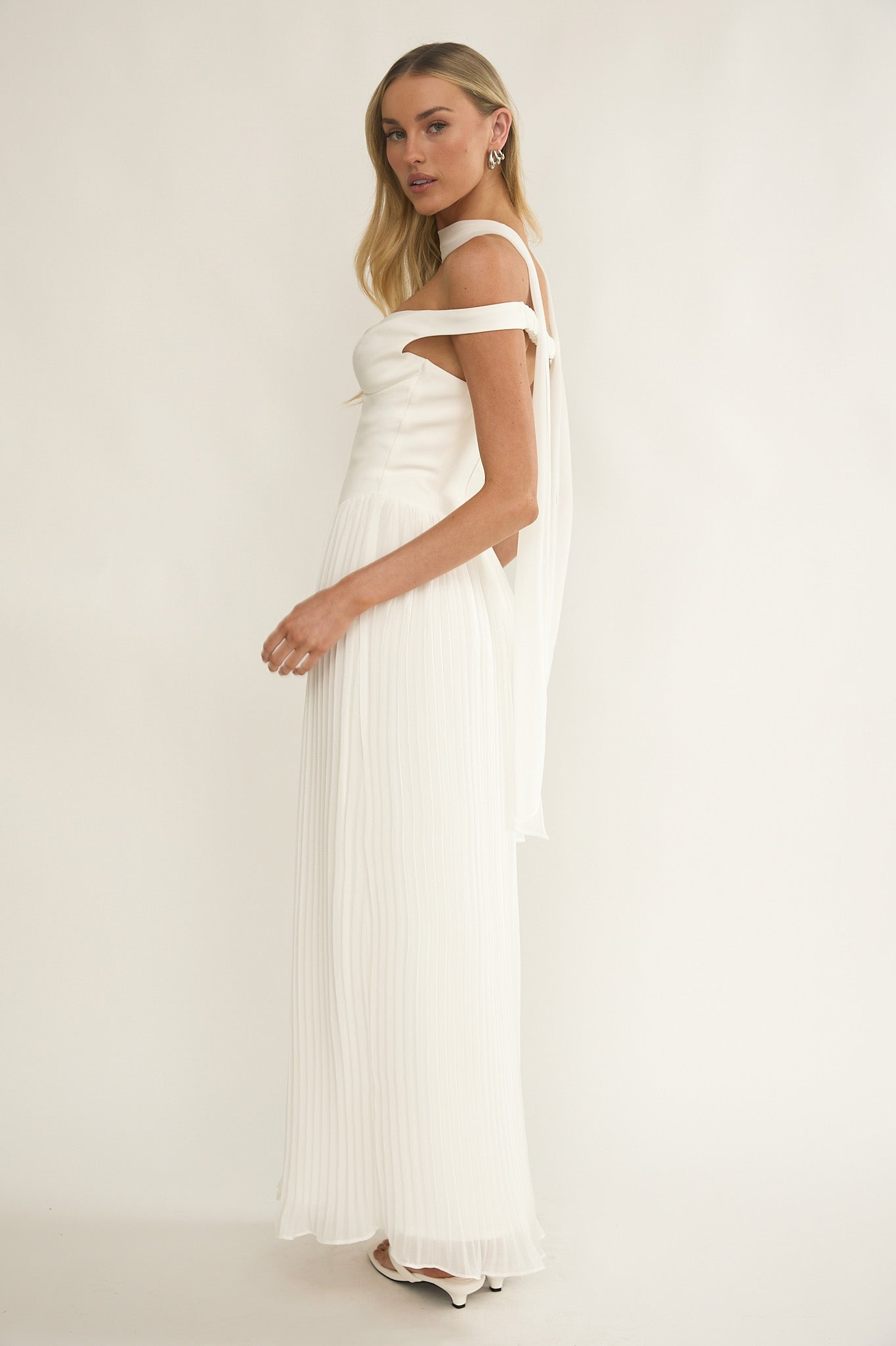 Quinnae Off-Shoulder Accordion Pleat Maxi Dress White by Selfie Leslie