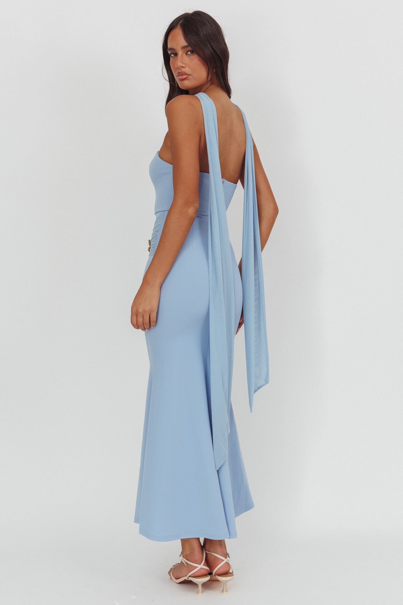 Jeramia Strapless Brooch Maxi Dress Blue– Selfie Leslie