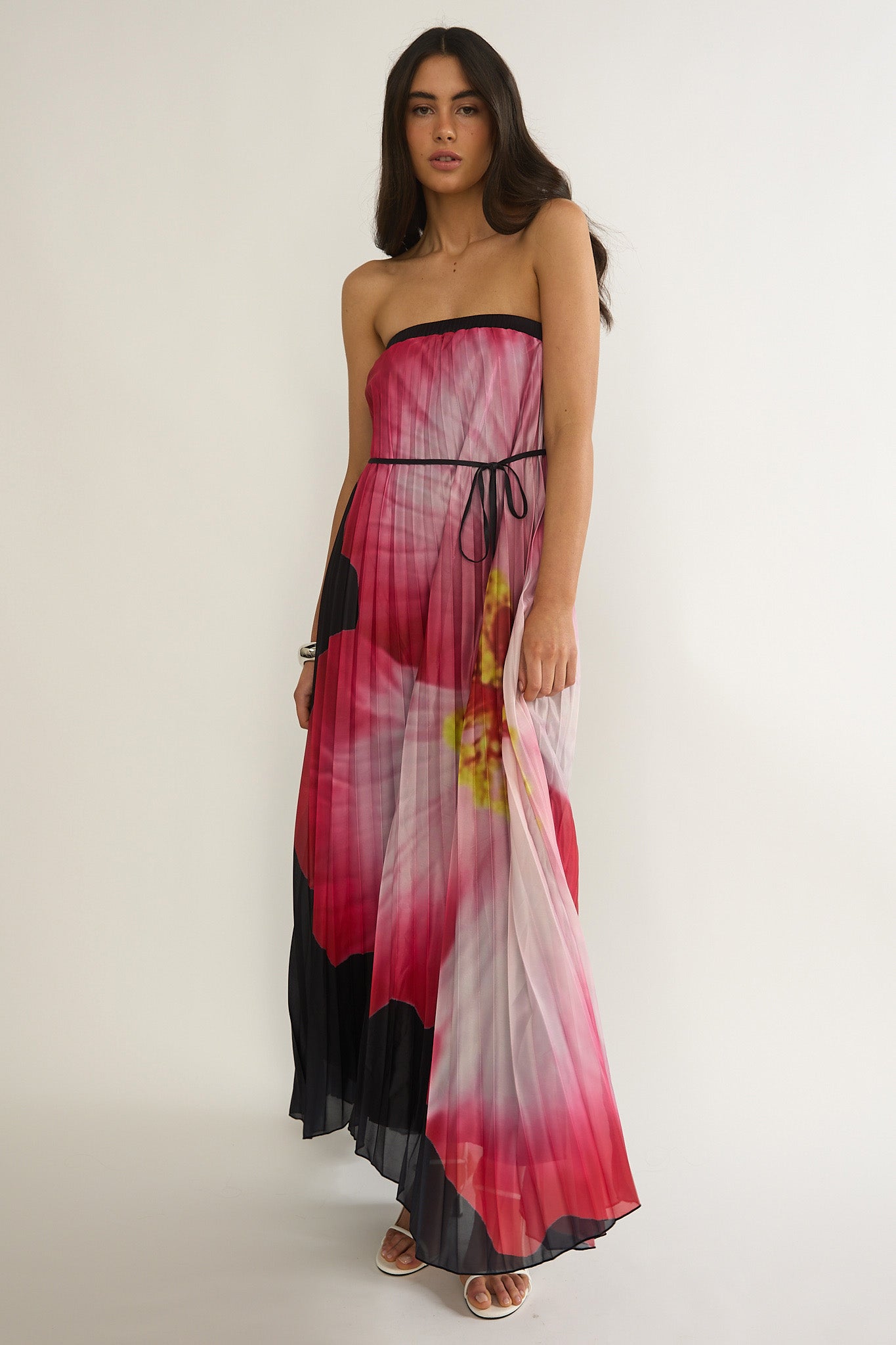 chinese dress ladies Lauriella Strapless Accordion Pleat Maxi Dress Hibiscus Black– Selfie Leslie