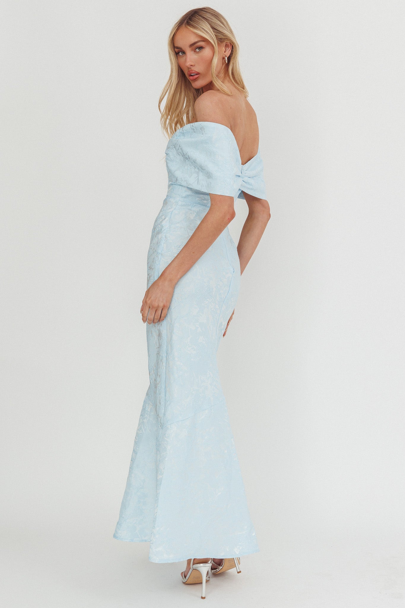 Fairytales Off-Shoulder Jacquard Maxi Dress Blue - XS Fairytales Off-Shoulder Jacquard Maxi Dress Blue - XS