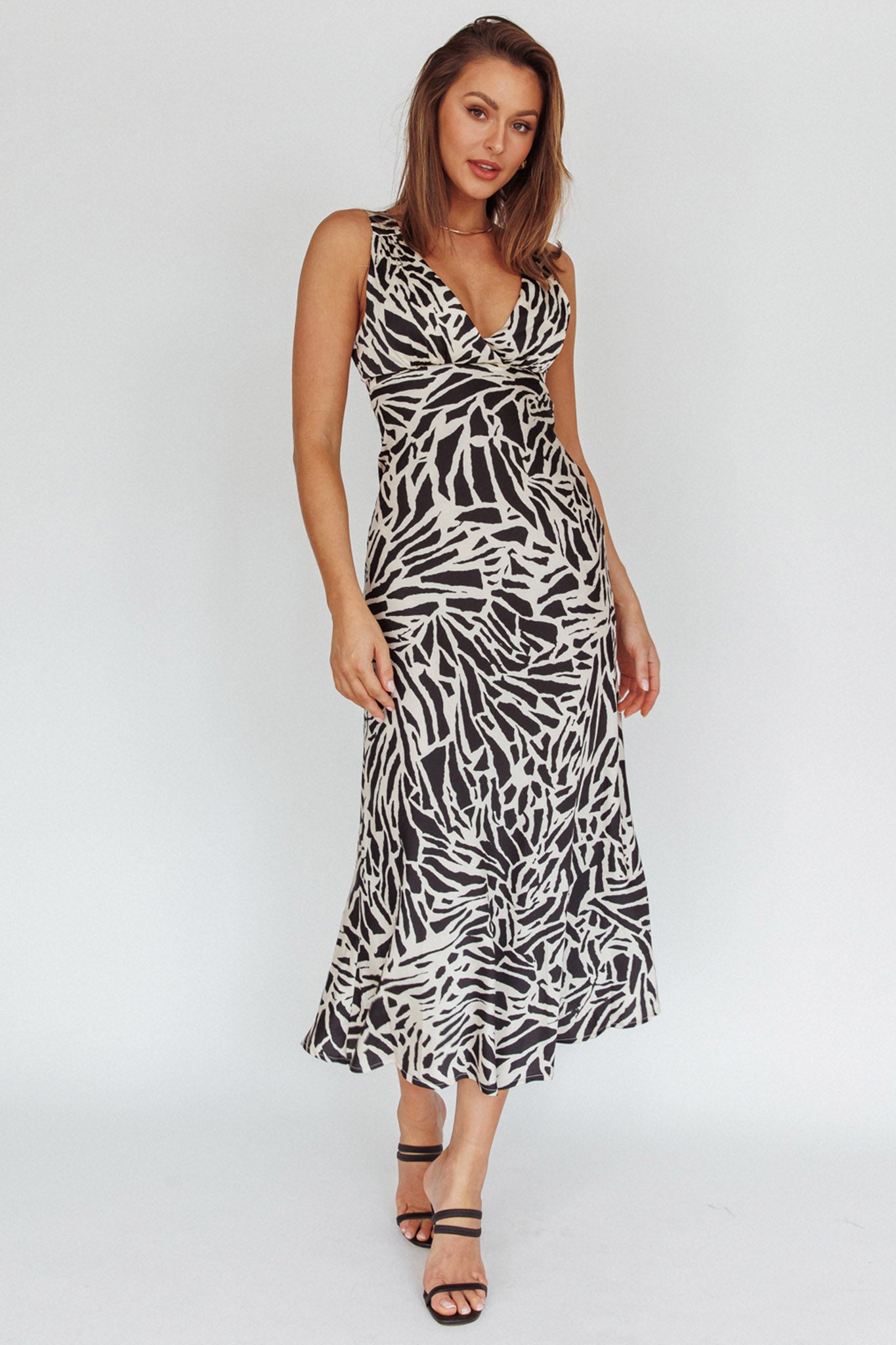 Turin V-Neckline Print Midi Dress Black by Selfie Leslie