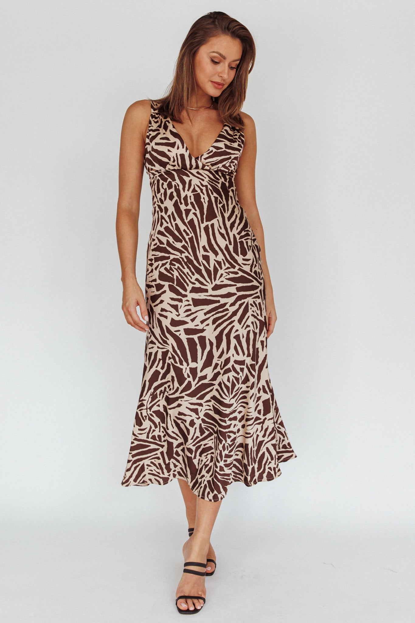 Turin V-Neckline Print Midi Dress Chocolate by Selfie Leslie