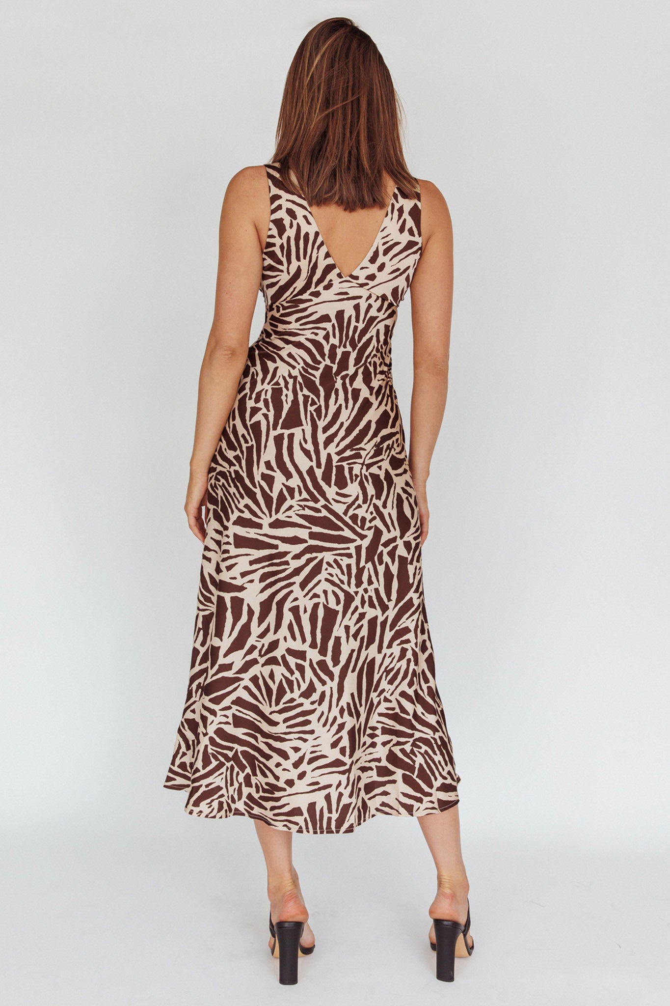 Turin V-Neckline Print Midi Dress Chocolate by Selfie Leslie