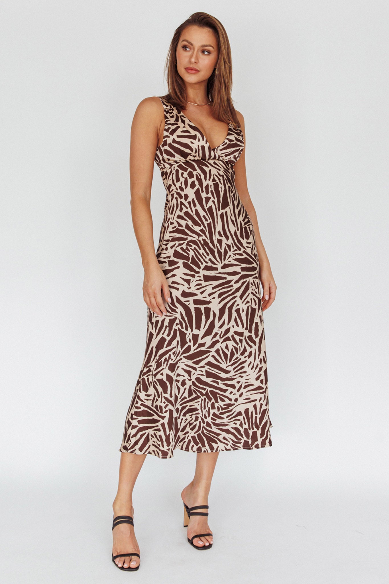 Turin V-Neckline Print Midi Dress Chocolate by Selfie Leslie
