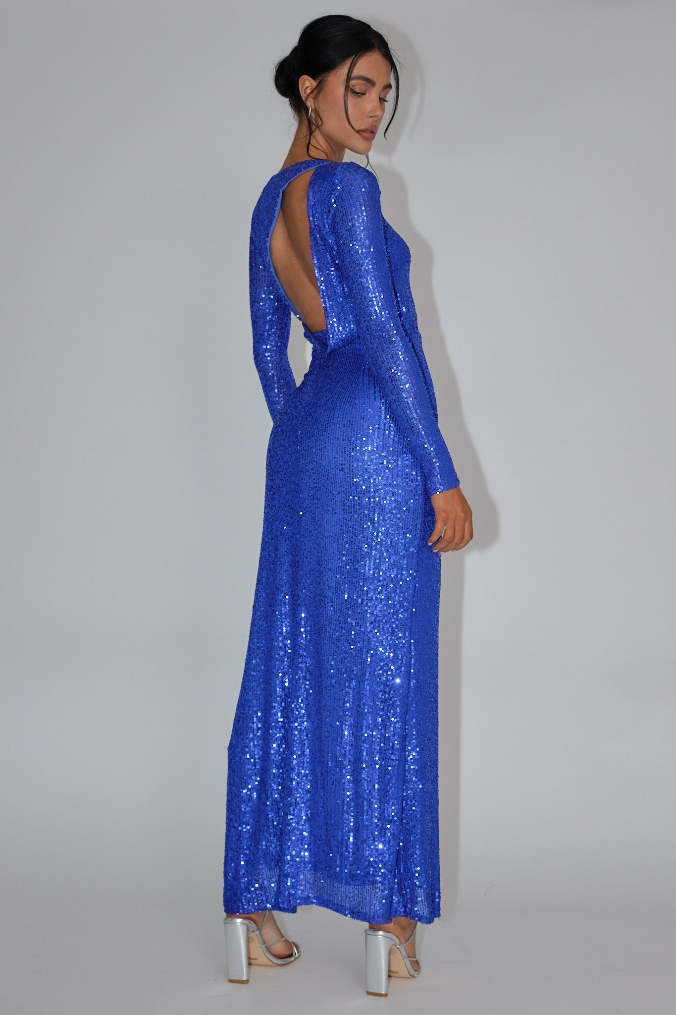 long sleeve sequin maxi dress Crystal Detail Gold The scratch sequin fabrication catches the light from every angle Le Monde Long Sleeve Sequin