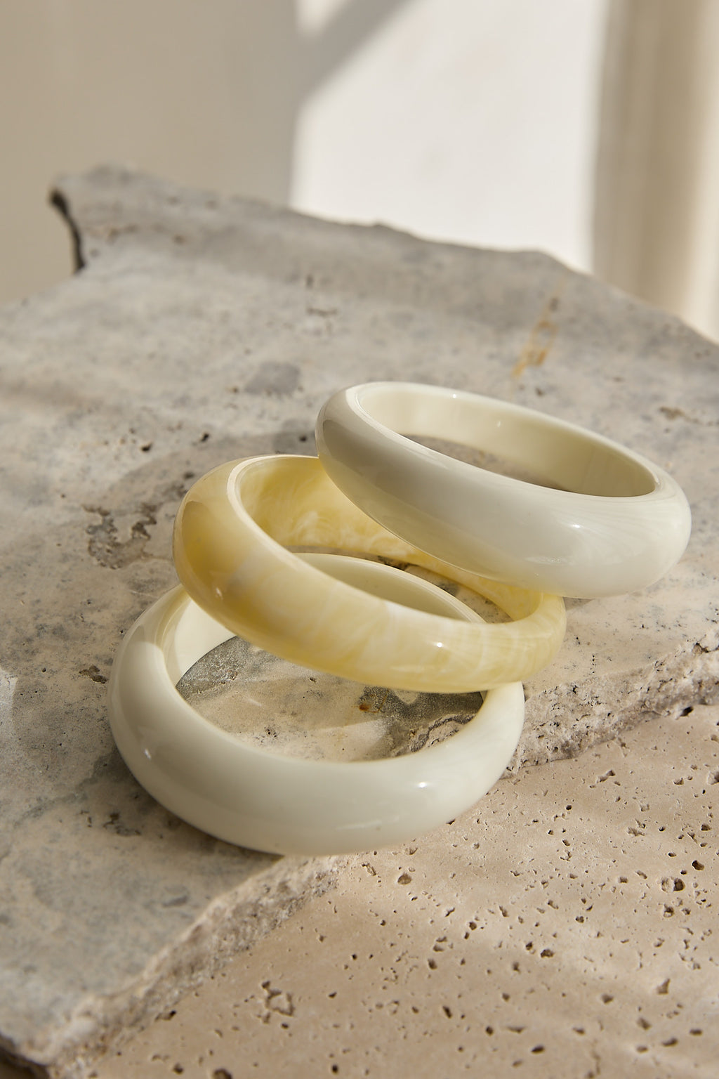 Vionne Irregular Bangles Acrylic Ivory by Selfie Leslie