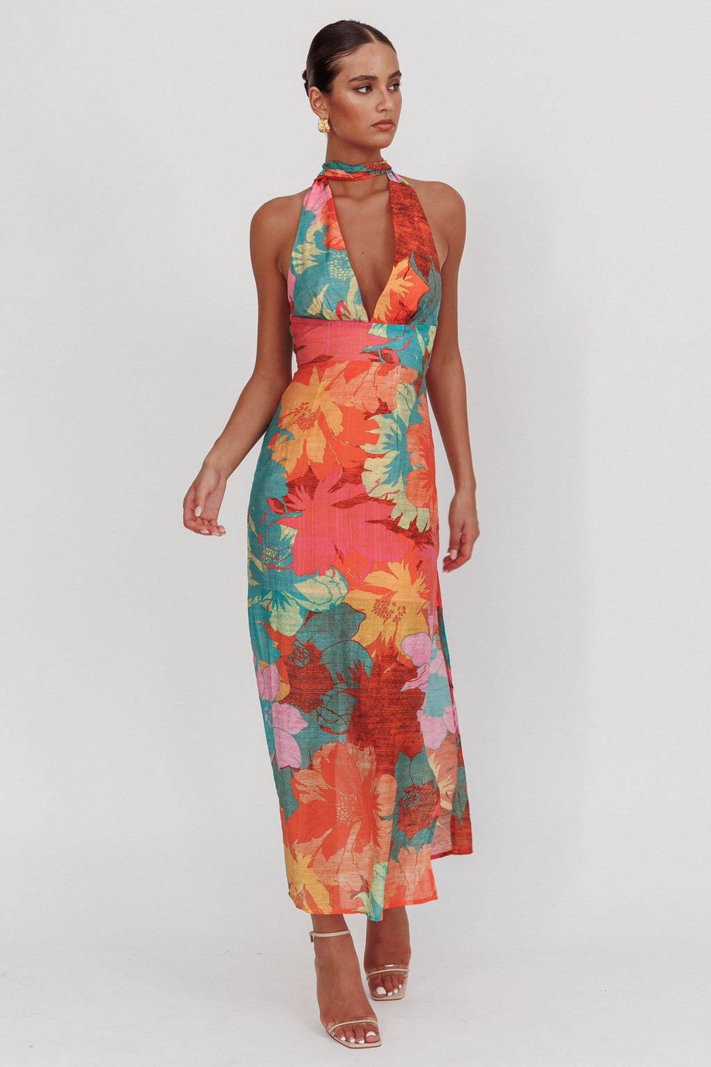 Cipriana Backless Halter Maxi Dress Floral Pink Selfie Leslie Cipriana Backless Halter Maxi Dress Floral Pink Selfie Leslie