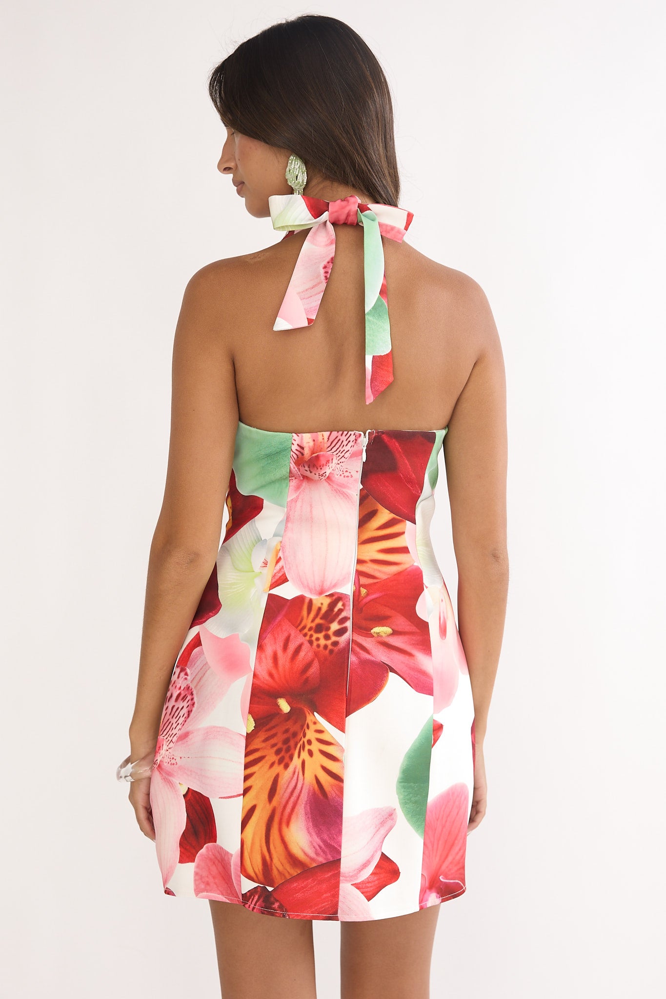 Elisabet Halter Neck Mini Dress Print Floral Selfie Leslie Elisabet Halter Neck Mini Dress Print Floral Selfie Leslie