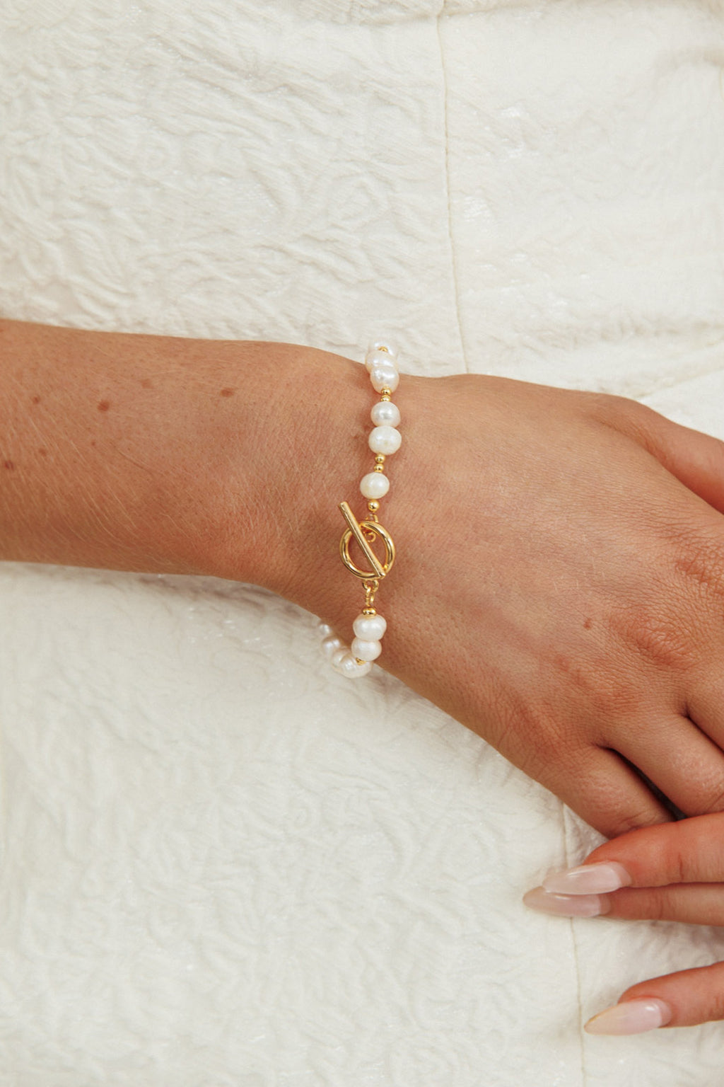 Alexander Freshwater Pearl Toggle Clasp Bracelet Gold by Selfie Leslie