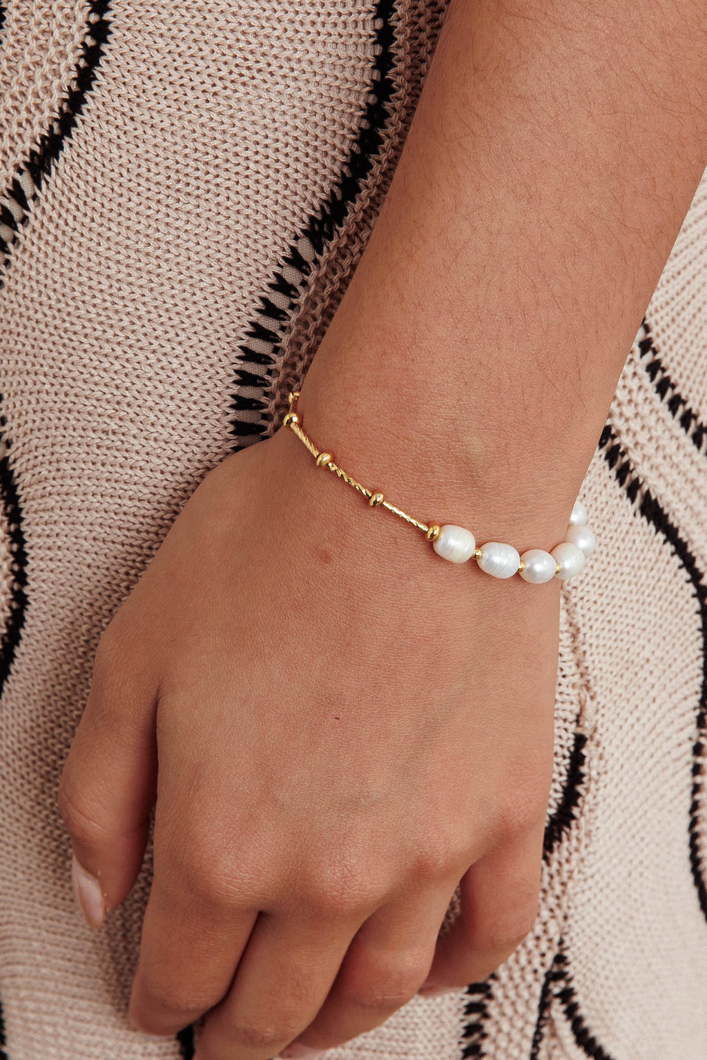 Heartbeat Freshwater Pearl Beaded Chain Bracelet Gold by Selfie Leslie