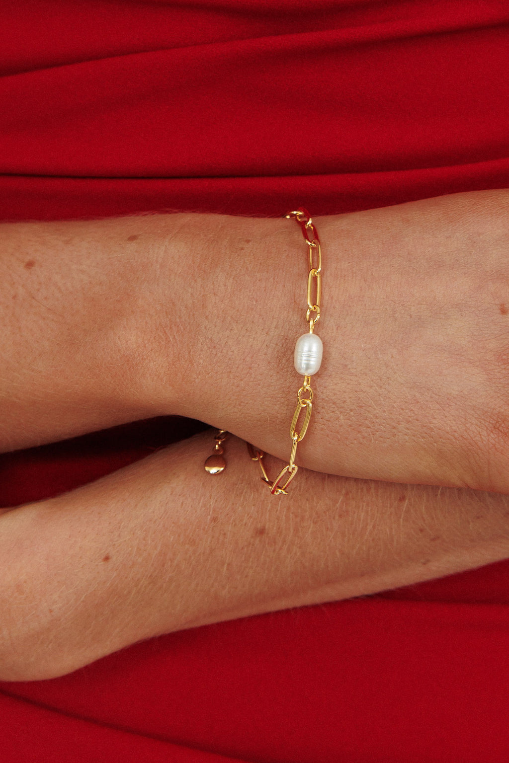 Devotion Freshwater Pearl Paperclip Chain Bracelet Gold by Selfie Leslie