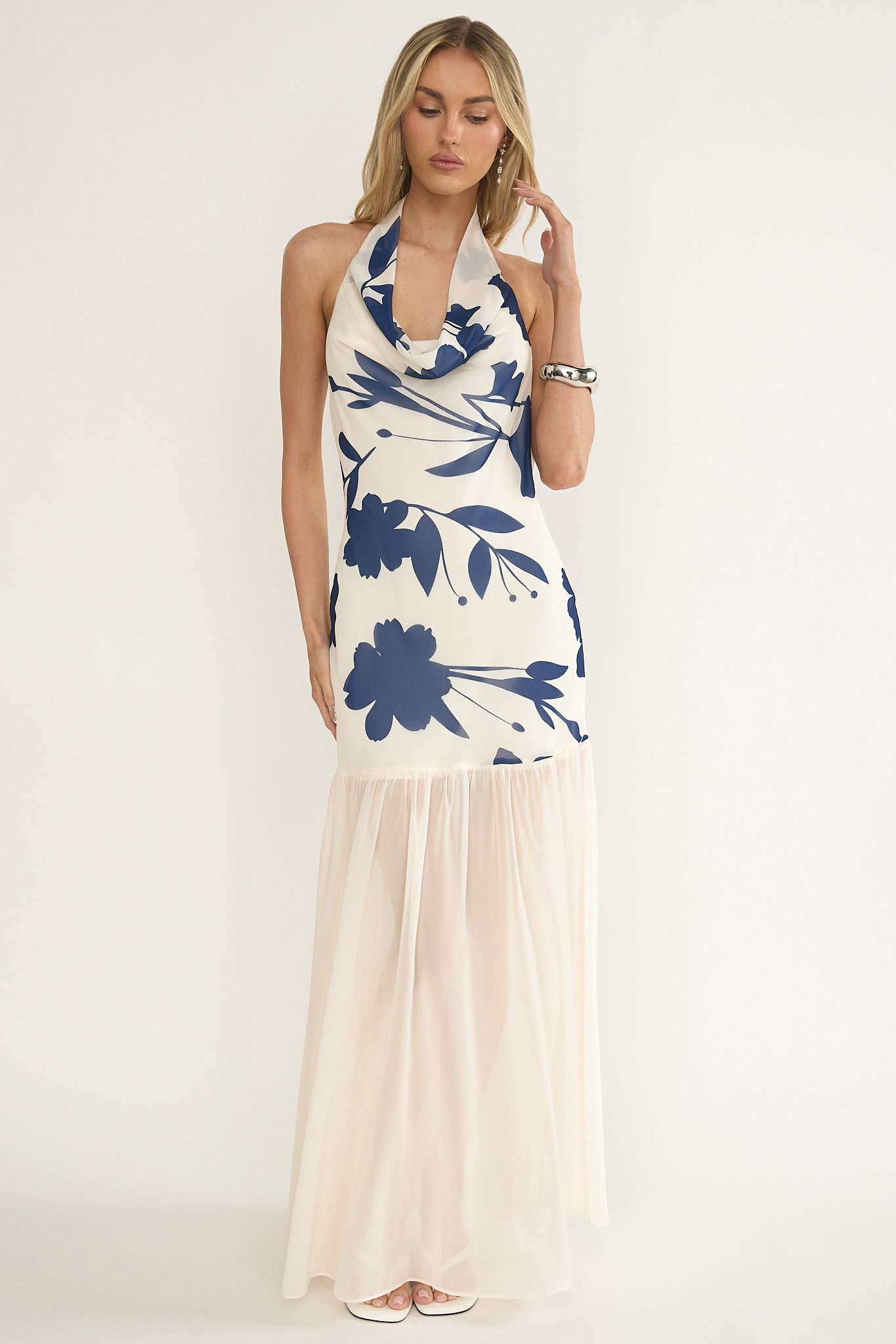 Omaria Cowl Halter Maxi Dress Floral Beige Selfie Leslie Omaria Cowl Halter Maxi Dress Floral Beige Selfie Leslie