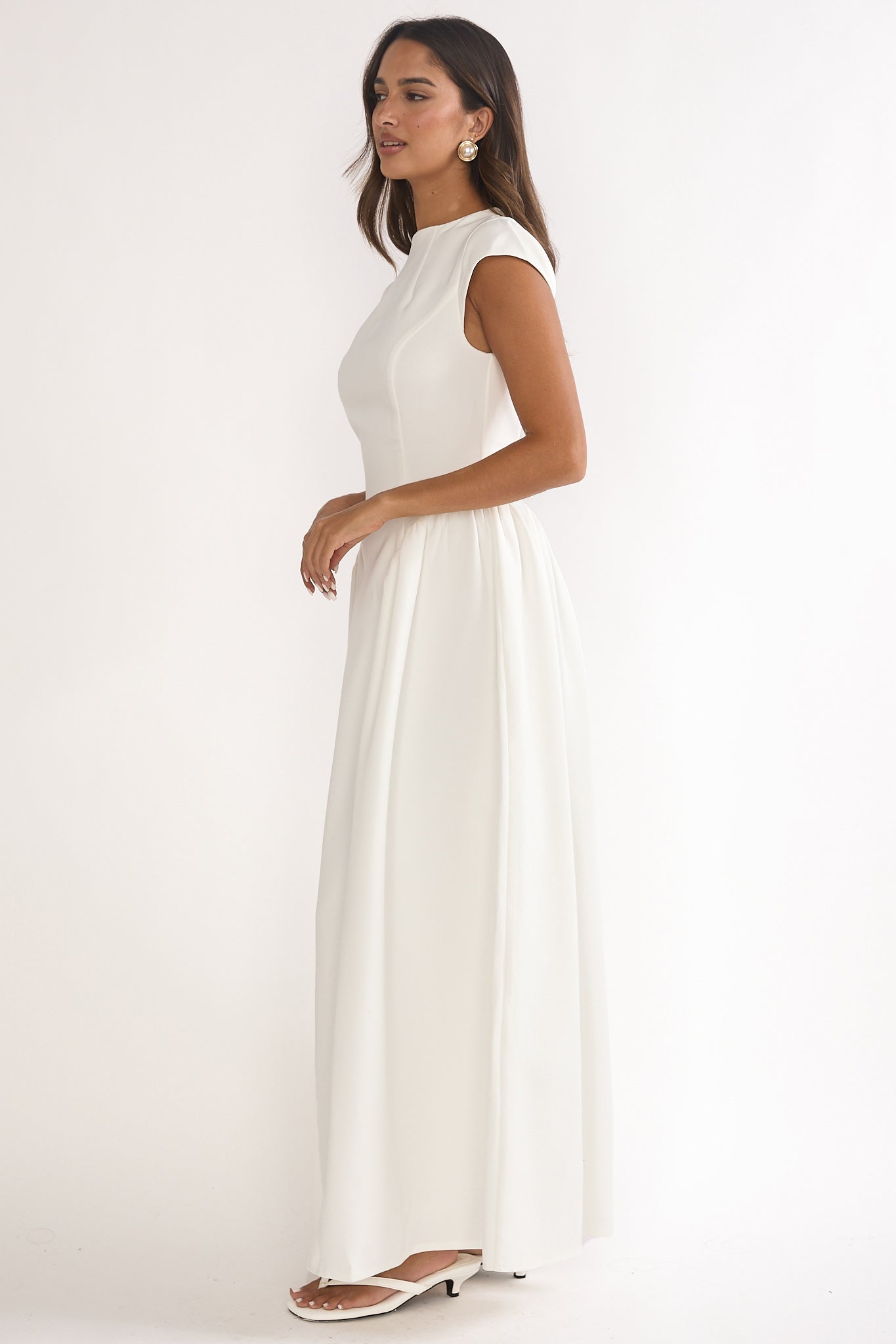 Lynnie Cap Sleeve Maxi Dress Cream Selfie Leslie Lynnie Cap Sleeve Maxi Dress Cream Selfie Leslie