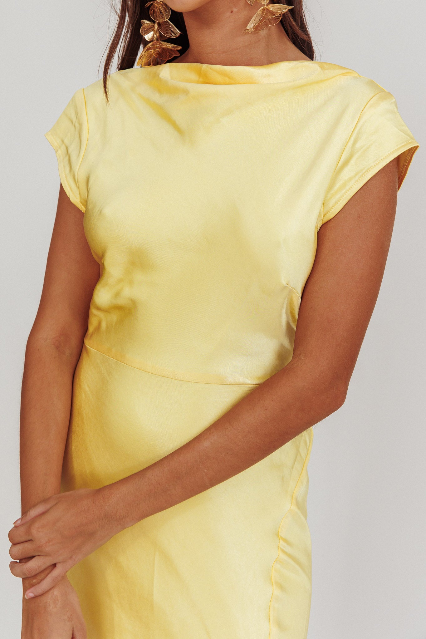 Lucinda Twist Back Midi Dress Butter by Selfie Leslie