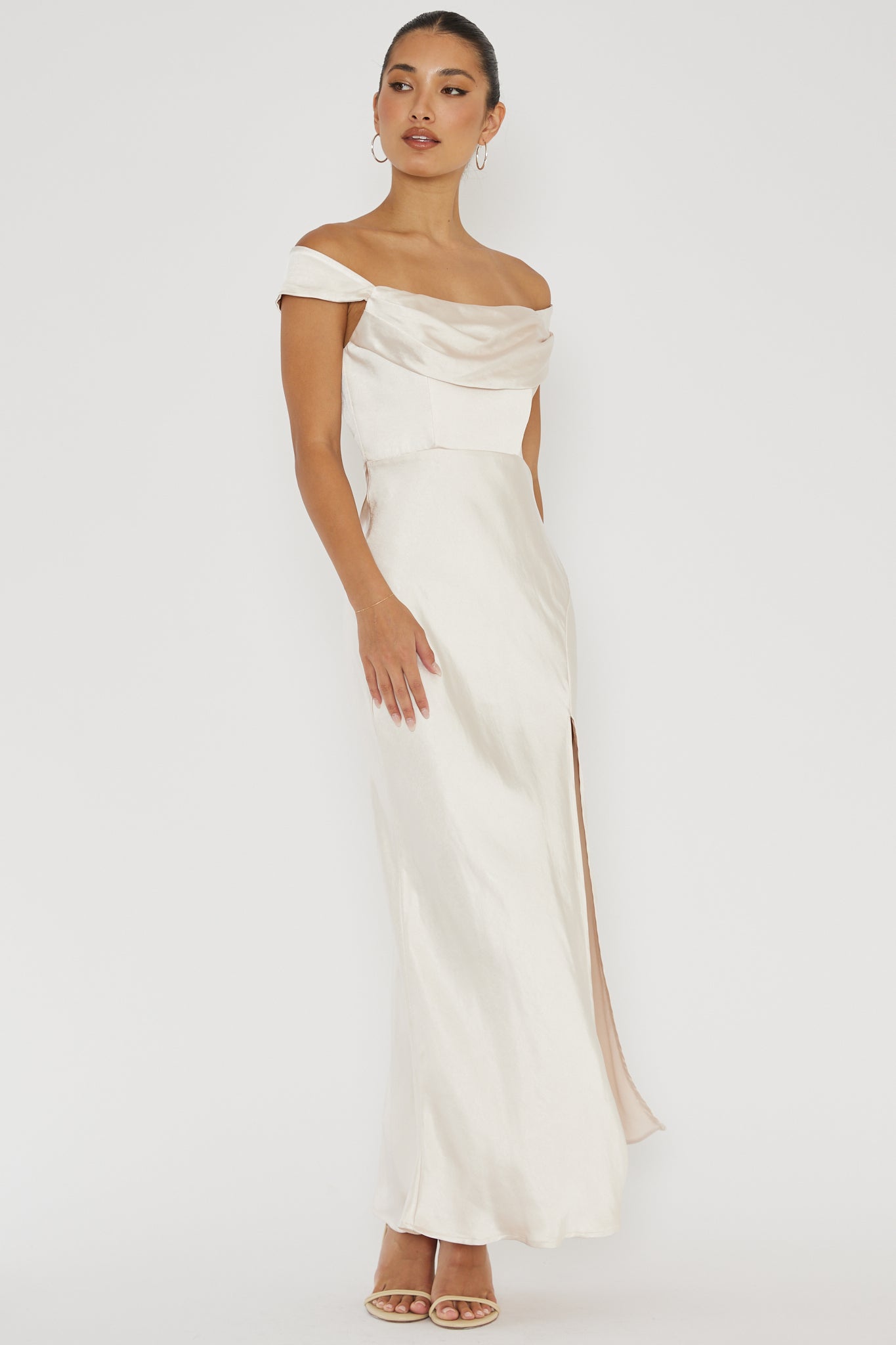 Lucinda Off-Shoulder V-Back Dress Champagne | Selfie Leslie Lucinda Off-Shoulder V-Back Dress Champagne | Selfie Leslie