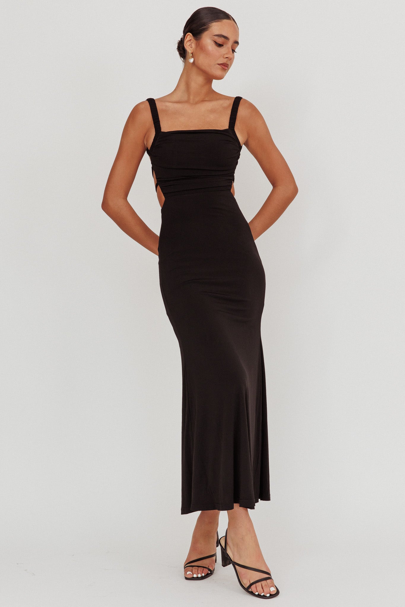 Dream Crush Lace-Up Back Maxi Dress Black– Selfie Leslie
